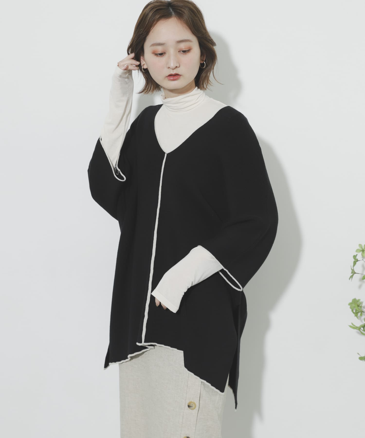カラーリンキングポンチョセーター BLACK one