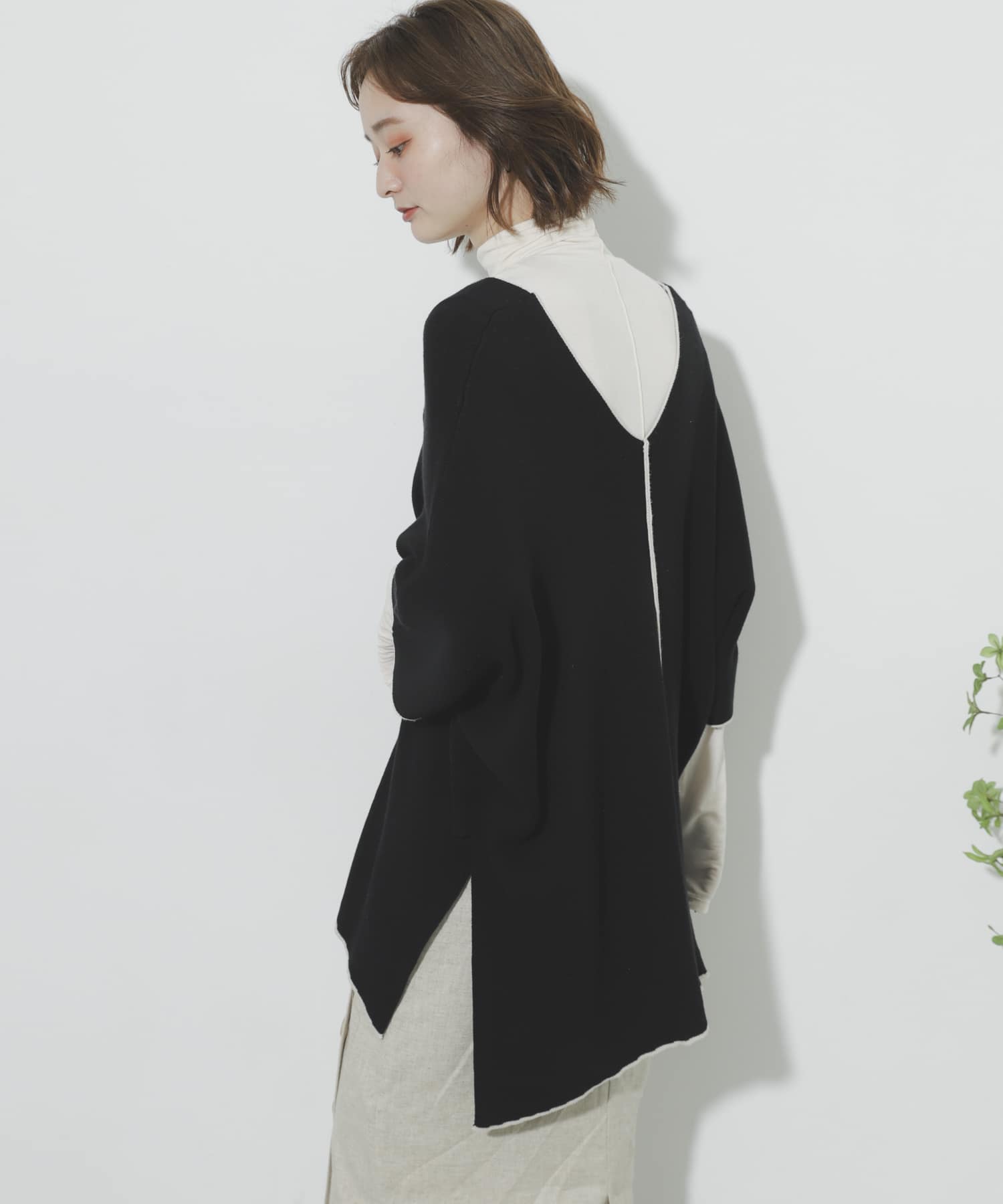 カラーリンキングポンチョセーター BLACK one