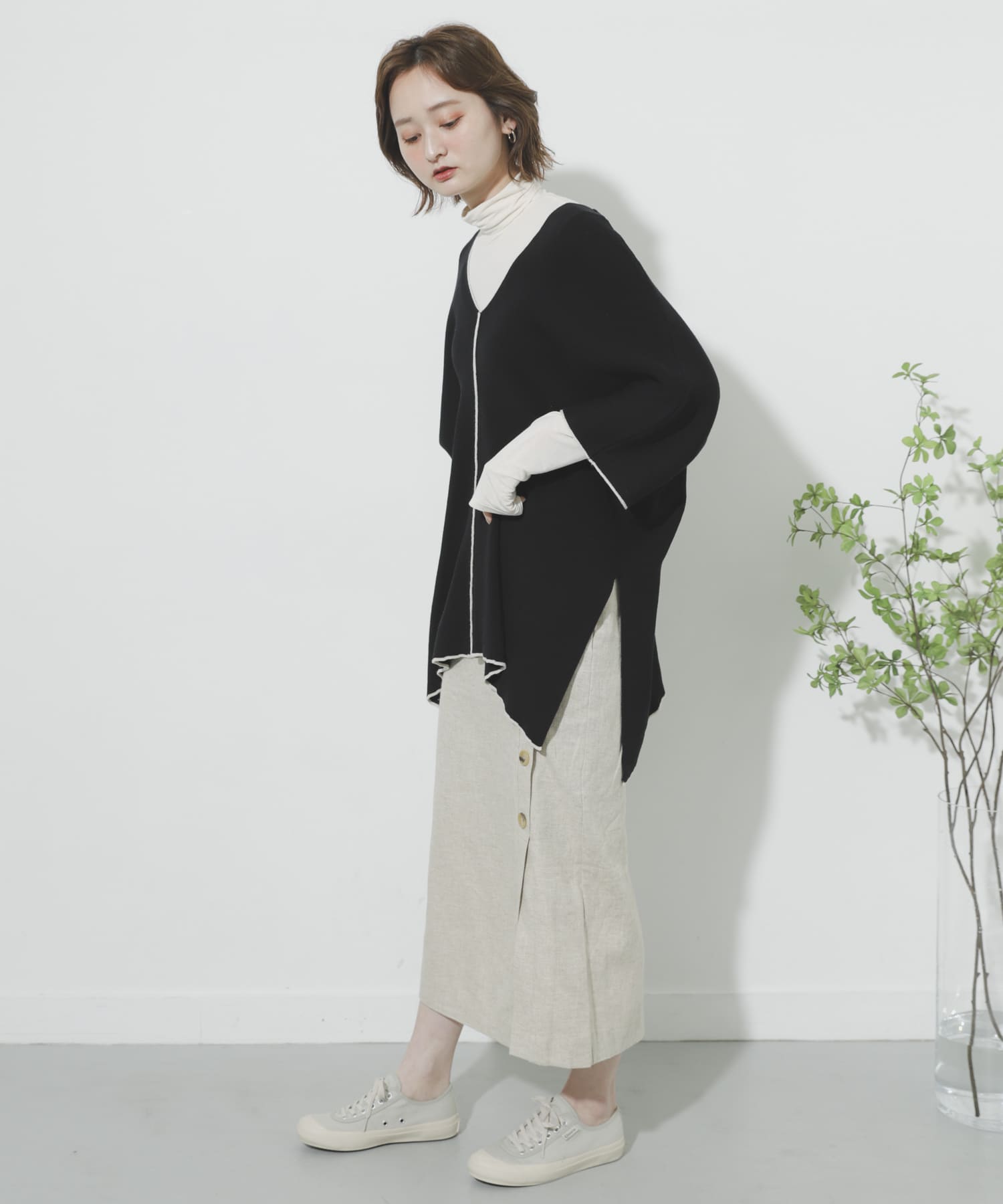 カラーリンキングポンチョセーター BLACK one