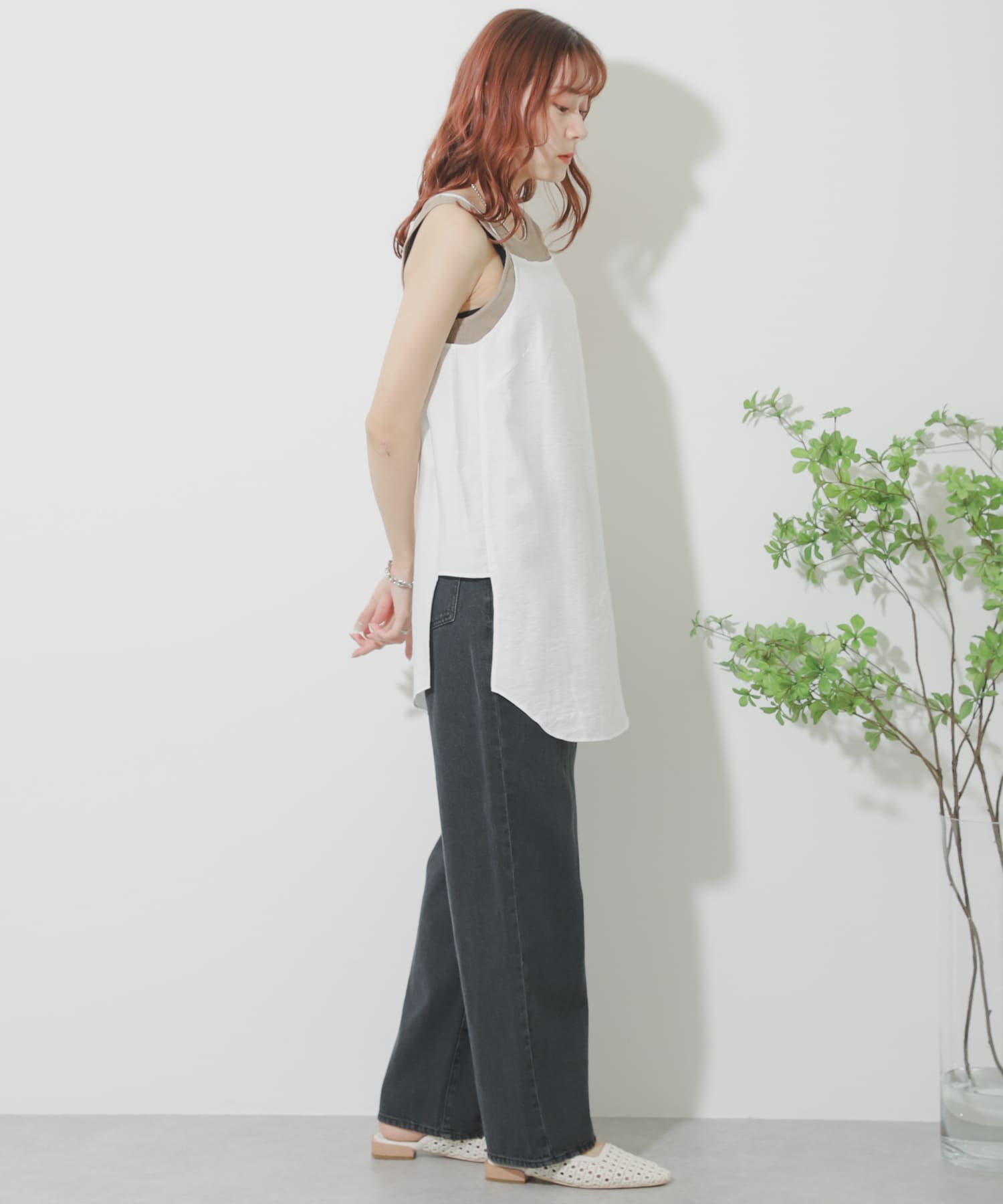 OFF WHITE