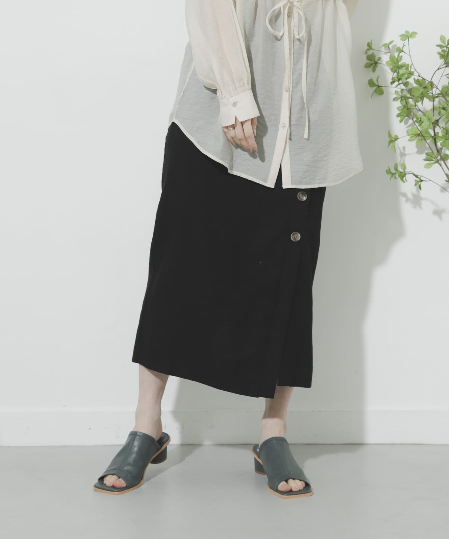 リネンヘリンボーンパイピングスカート