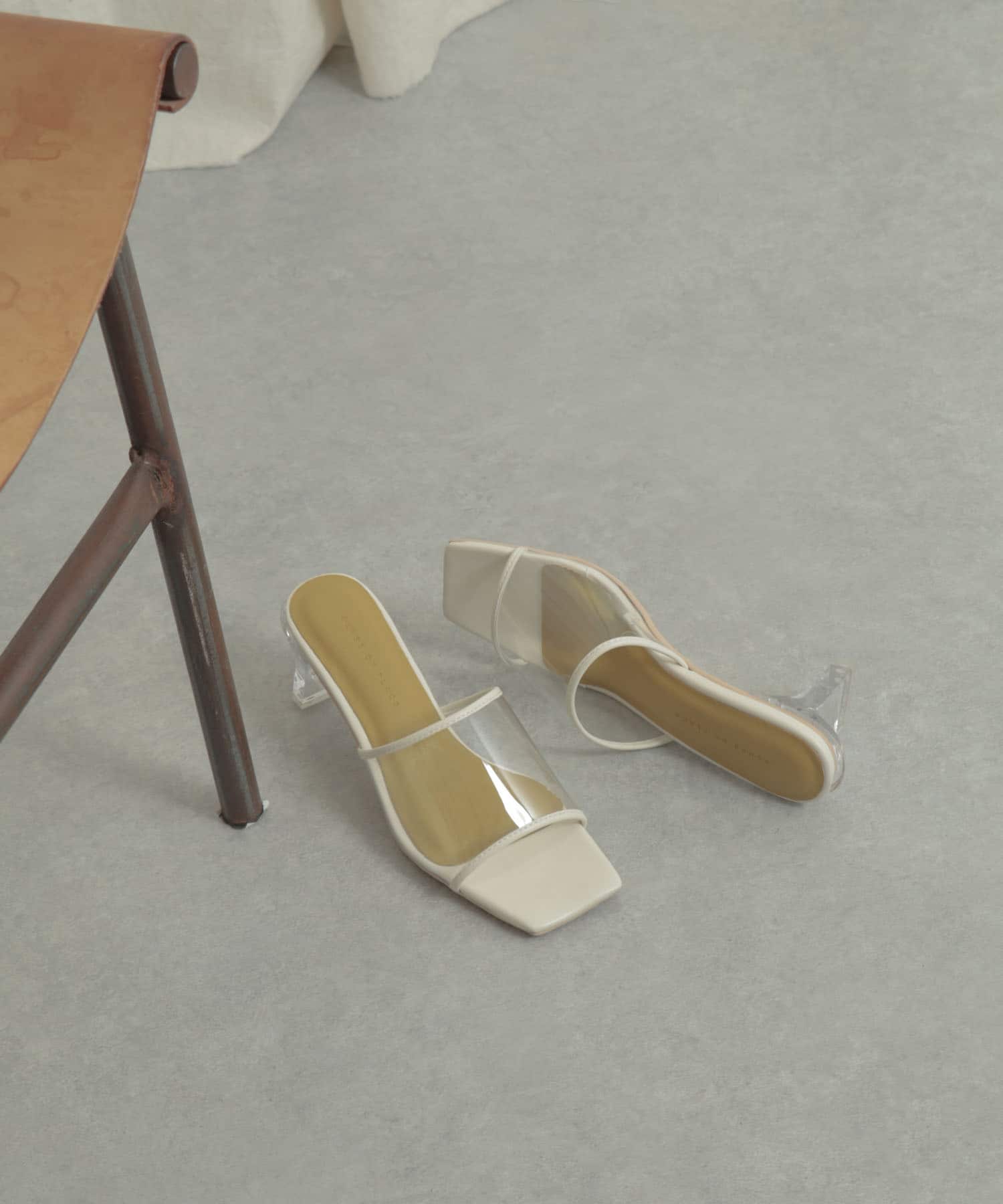 IVORY