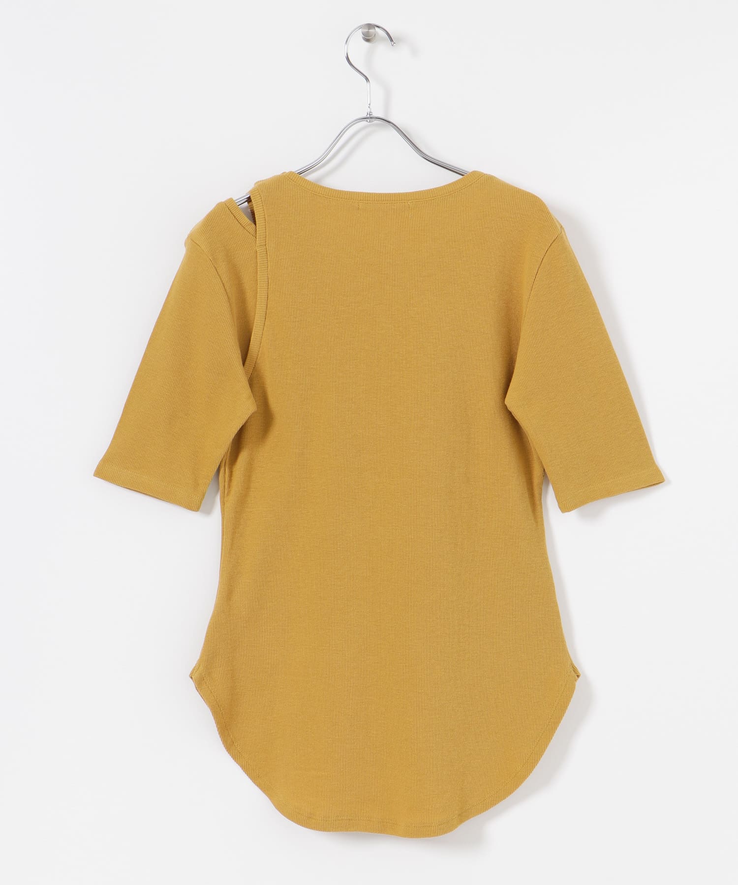 レイヤードボタンディテールトップ YELLOW one