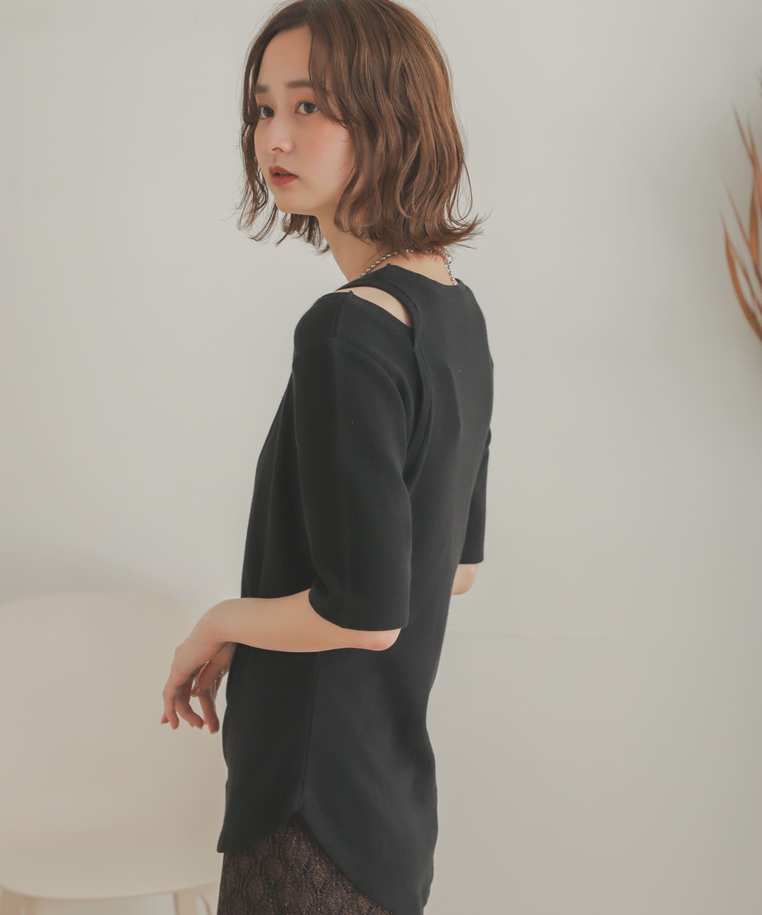 レイヤードボタンディテールトップ BLACK one