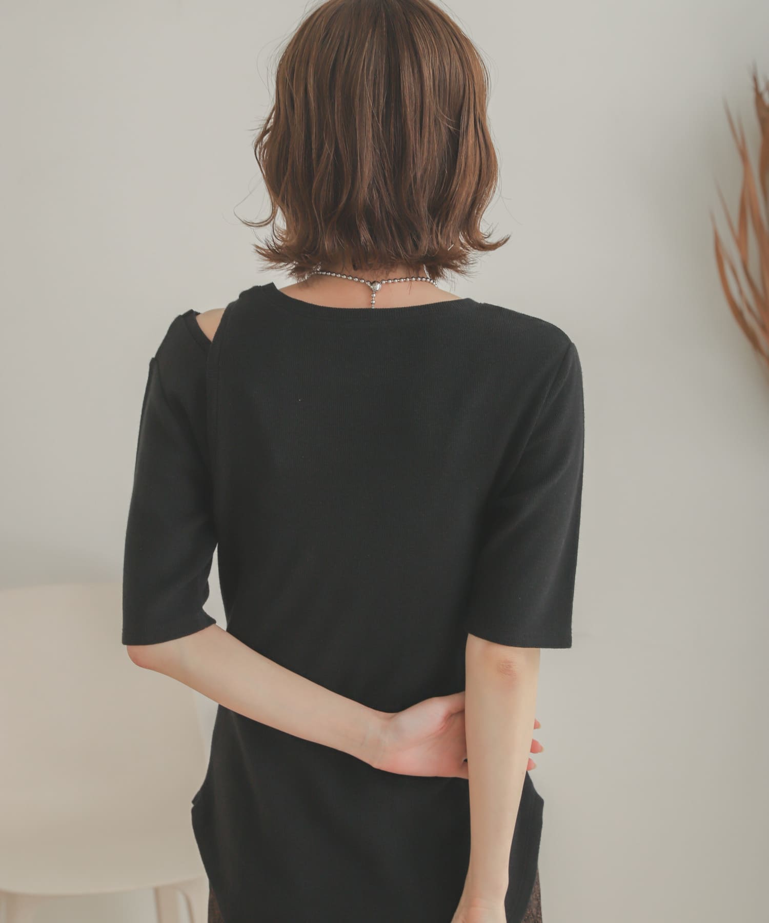 レイヤードボタンディテールトップ BLACK one