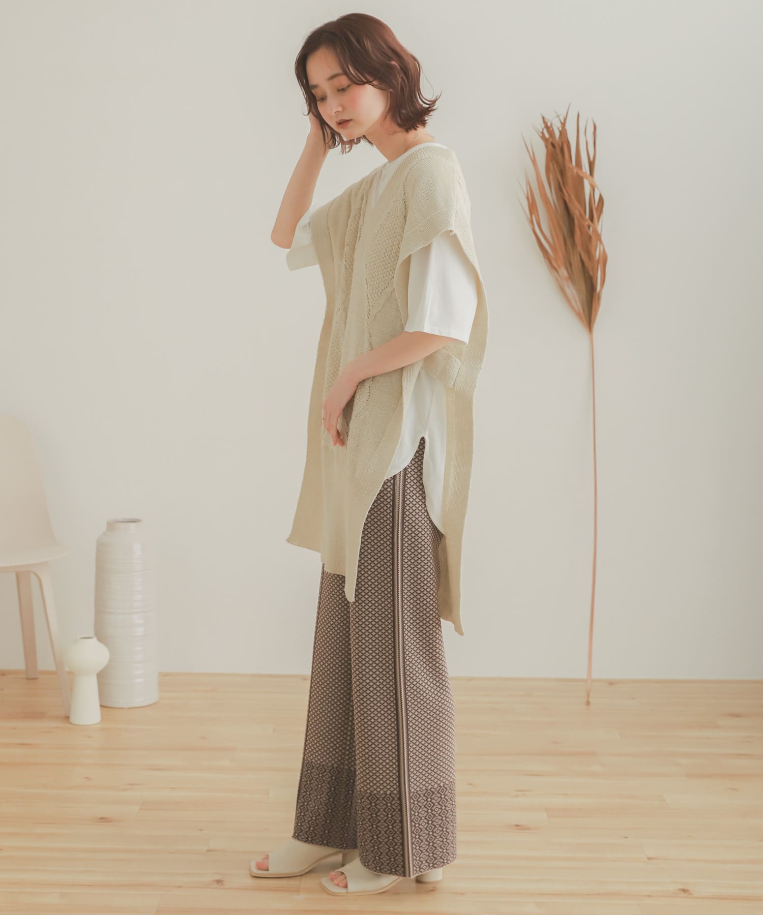 ロングケーブルベスト IVORY one