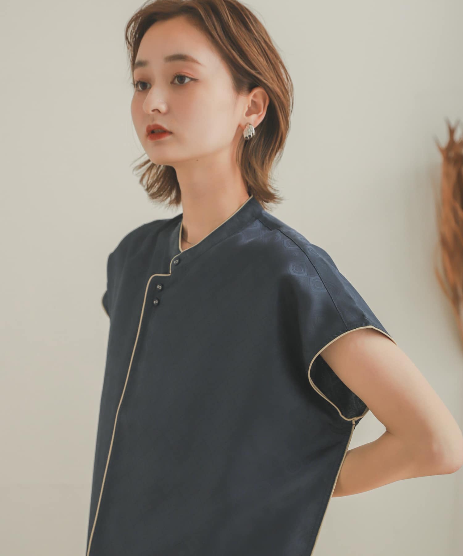 パイピングチャイナロングトップ NAVY one