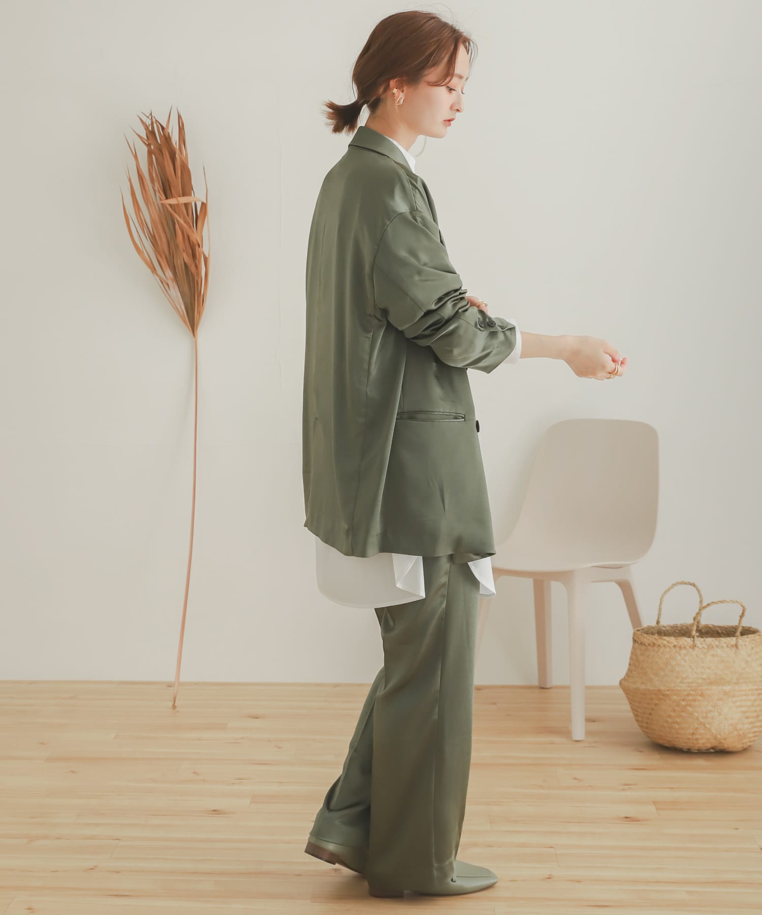サテンリラックスパンツ KHAKI M