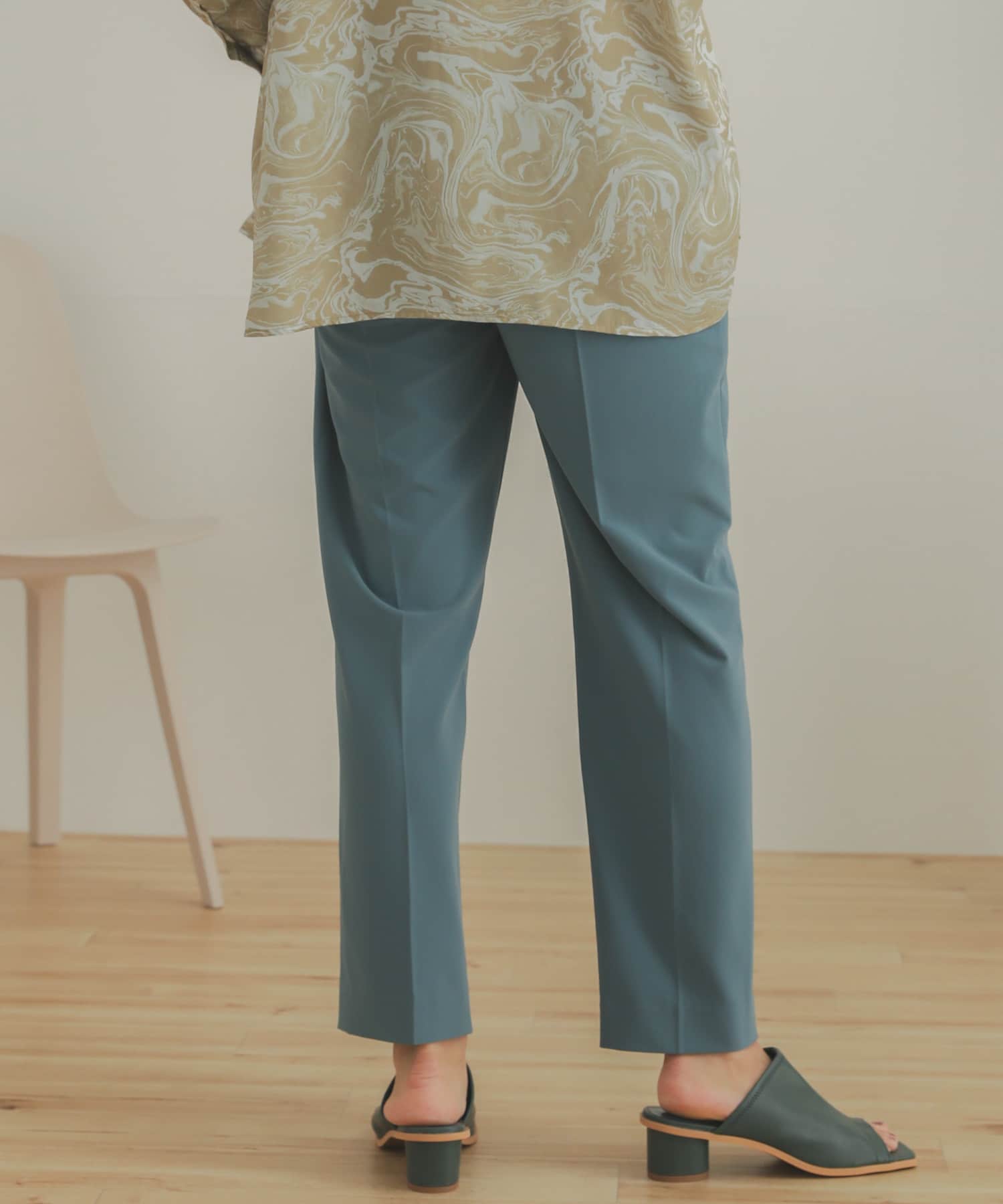ジョーゼットテーパードパンツ L.BLUE XS