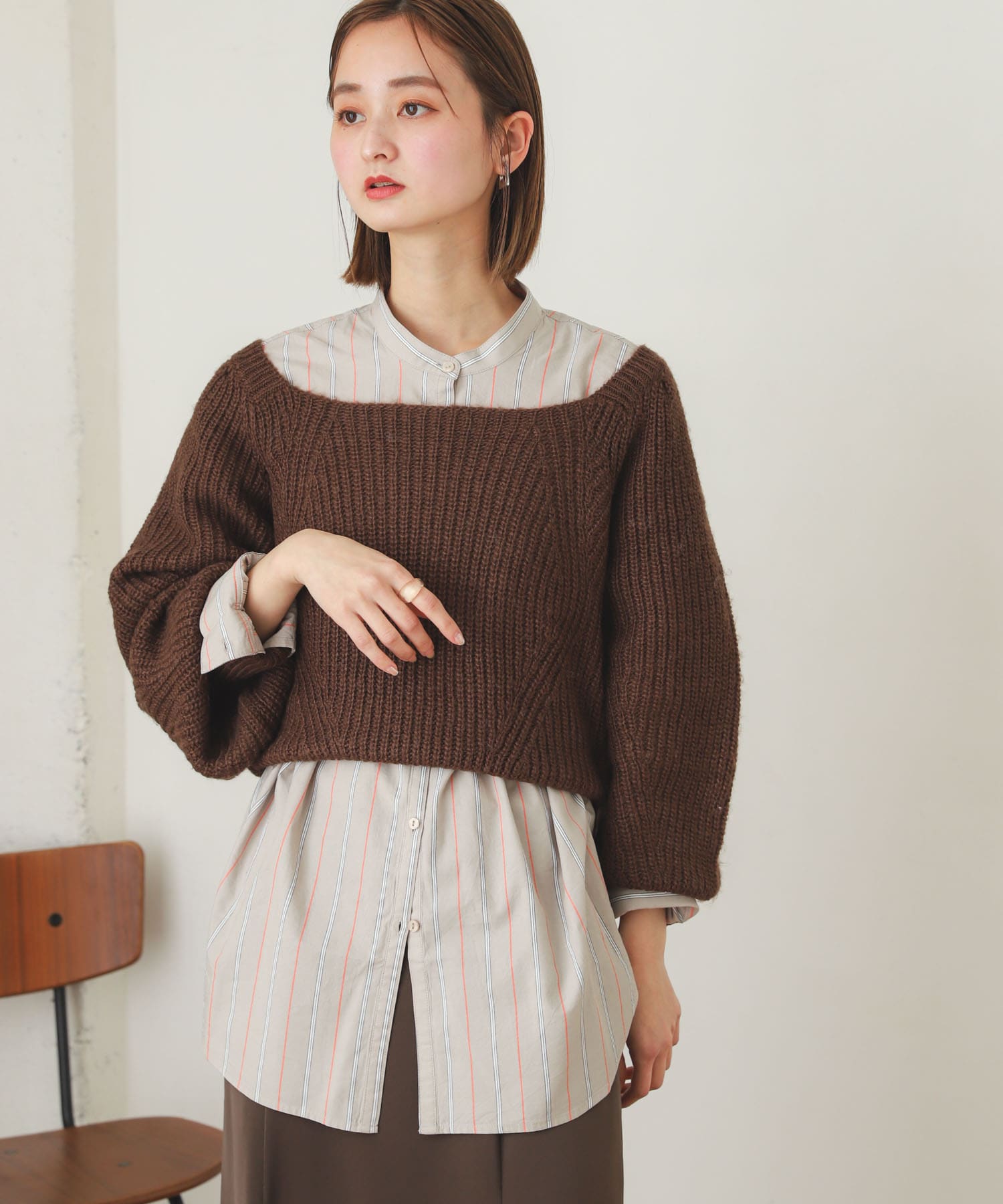 スクエアネックショートセーター BROWN one