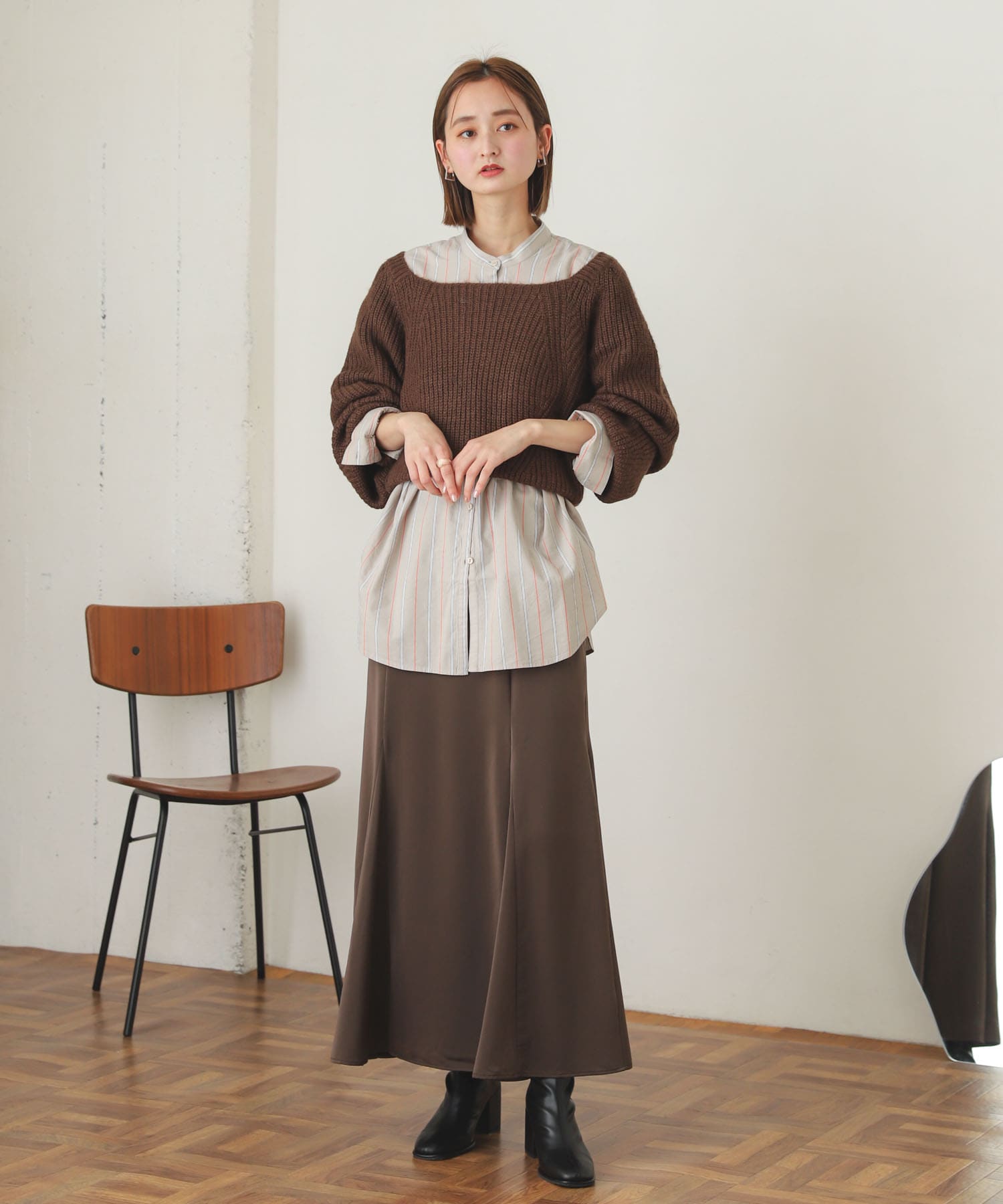 スクエアネックショートセーター BROWN one