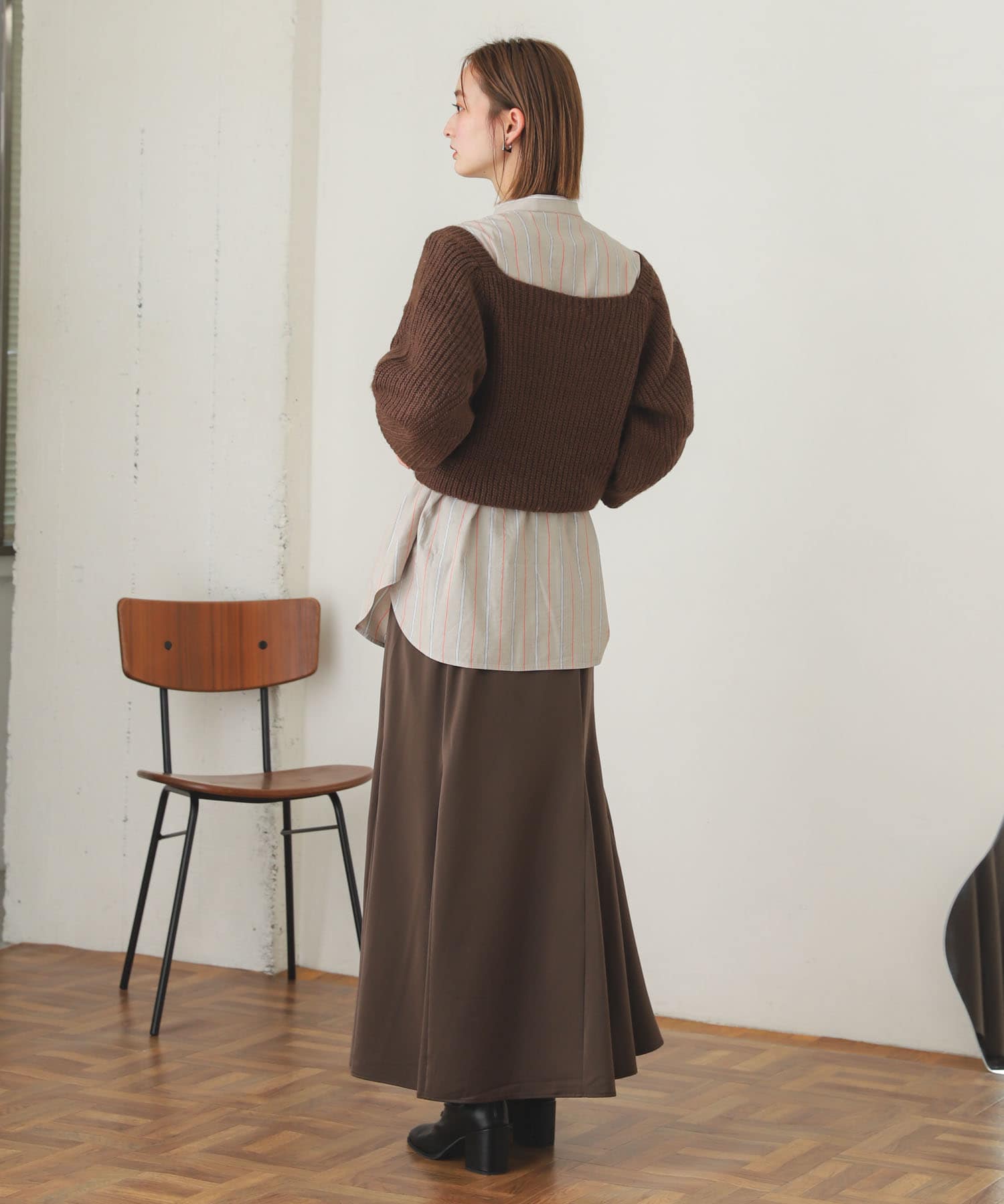 スクエアネックショートセーター BROWN one
