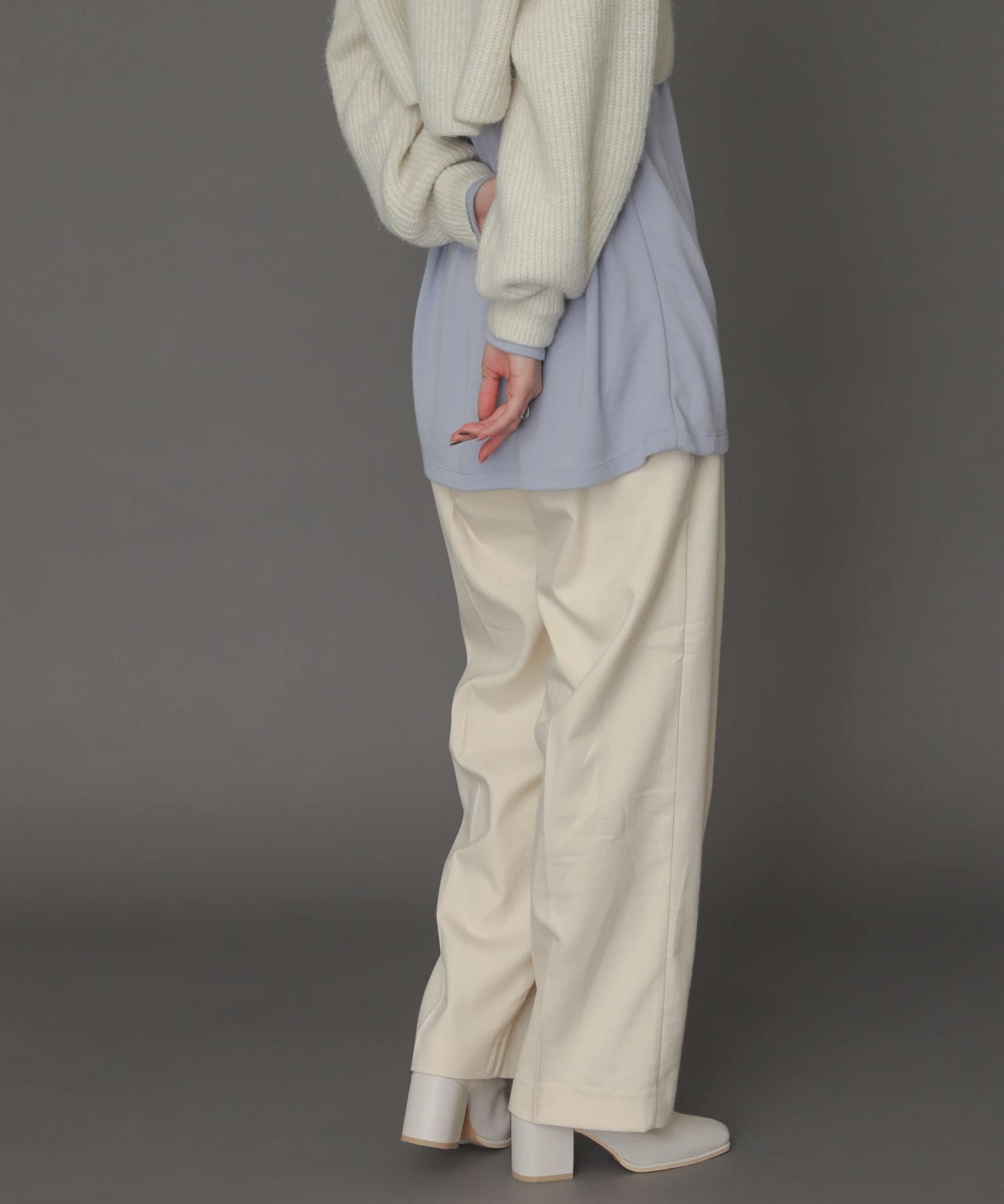 ハイウエストタックストレートパンツ IVORY S