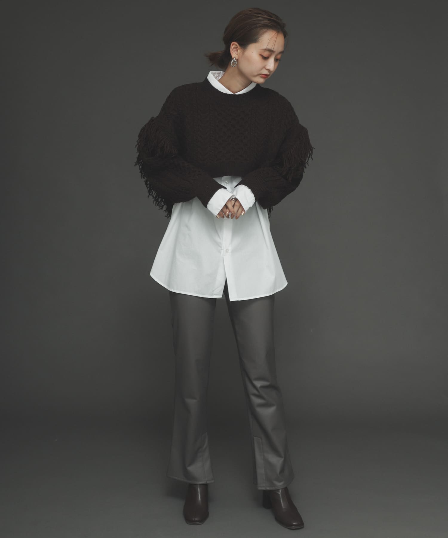 GRAY
