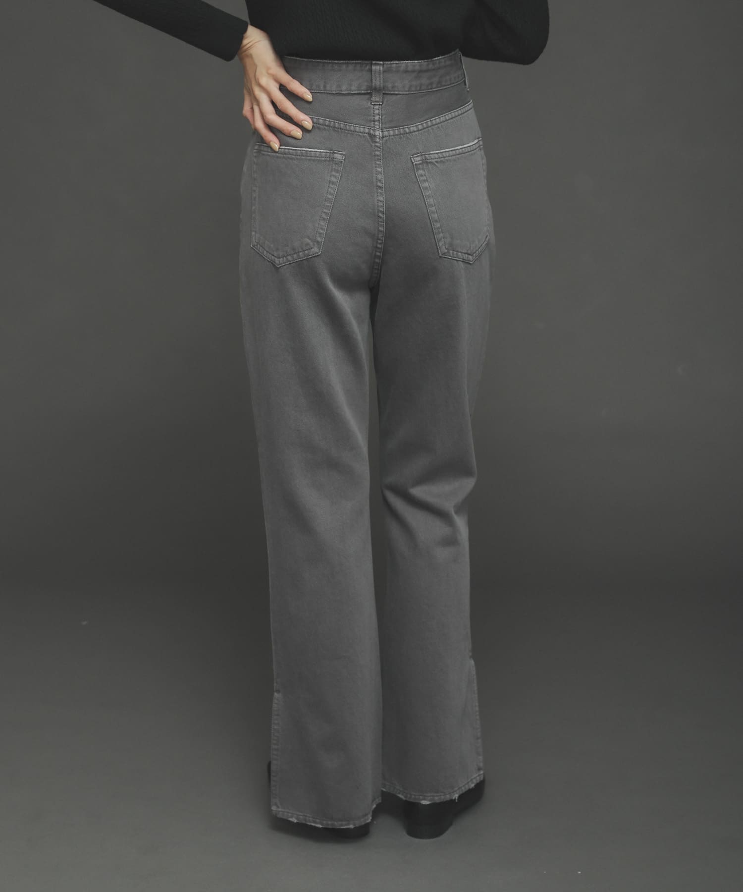 フェードカラースリットフレアカラーパンツ CHARCOAL S