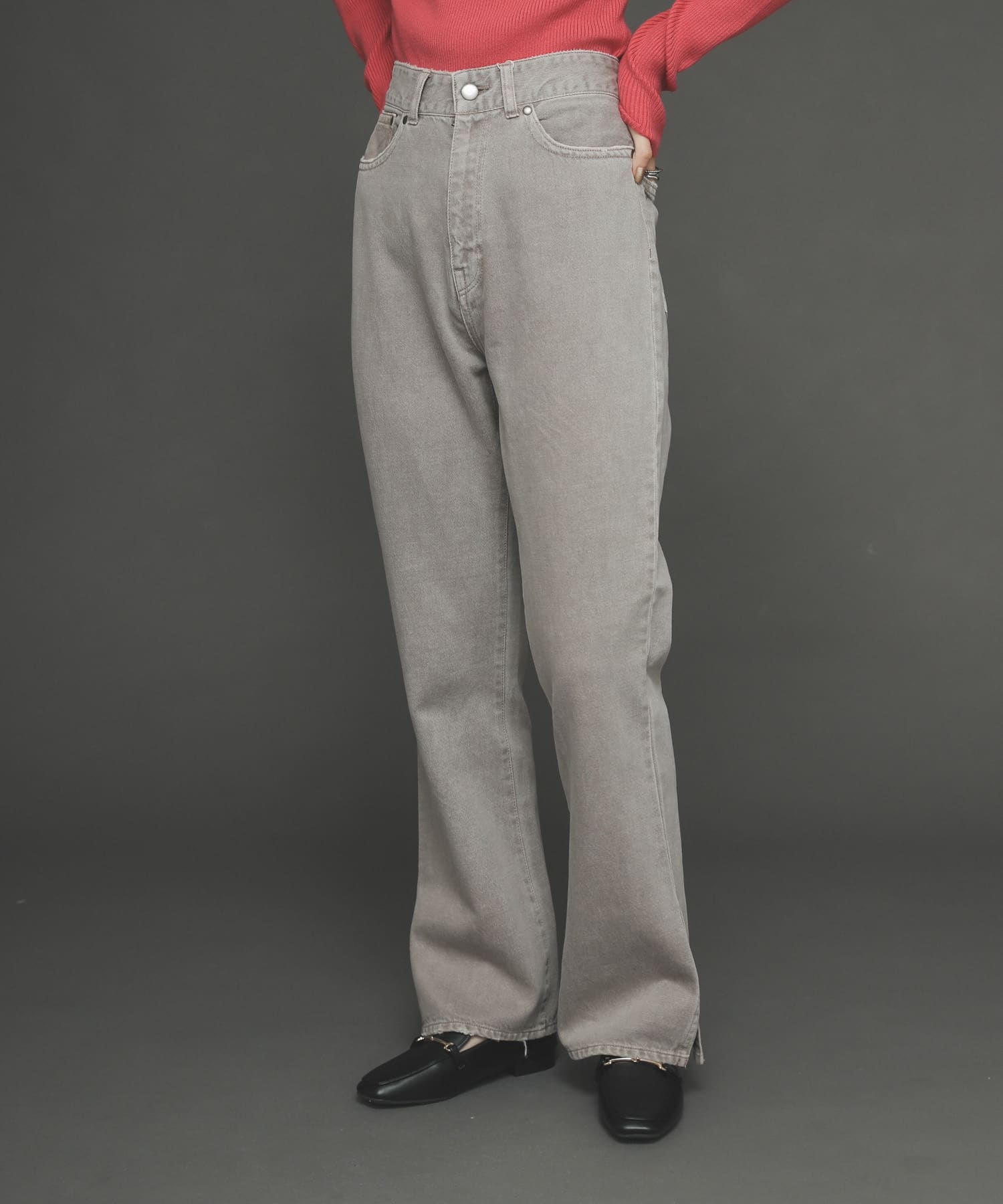 GRAY