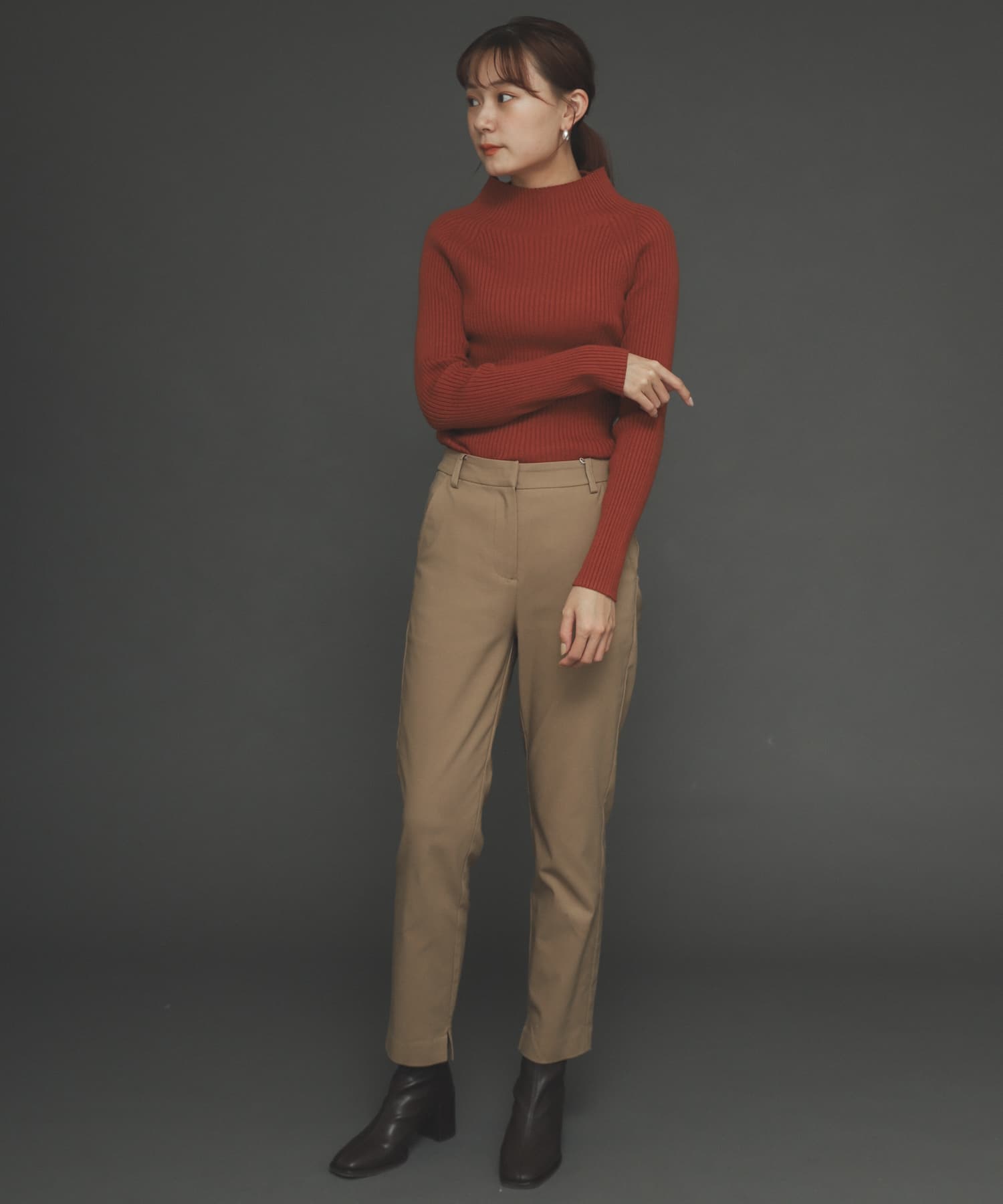 『TALLサイズあり』ストレッチスリムテーパードパンツ BEIGE S
