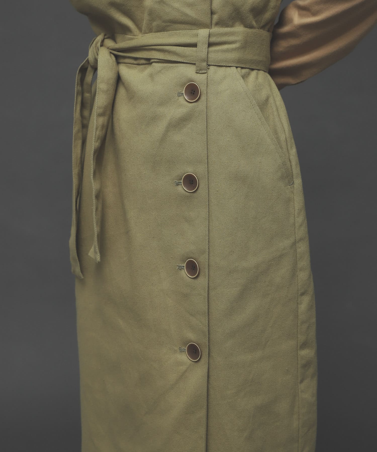 ボタンディテールアイラインスカート L.KHAKI S