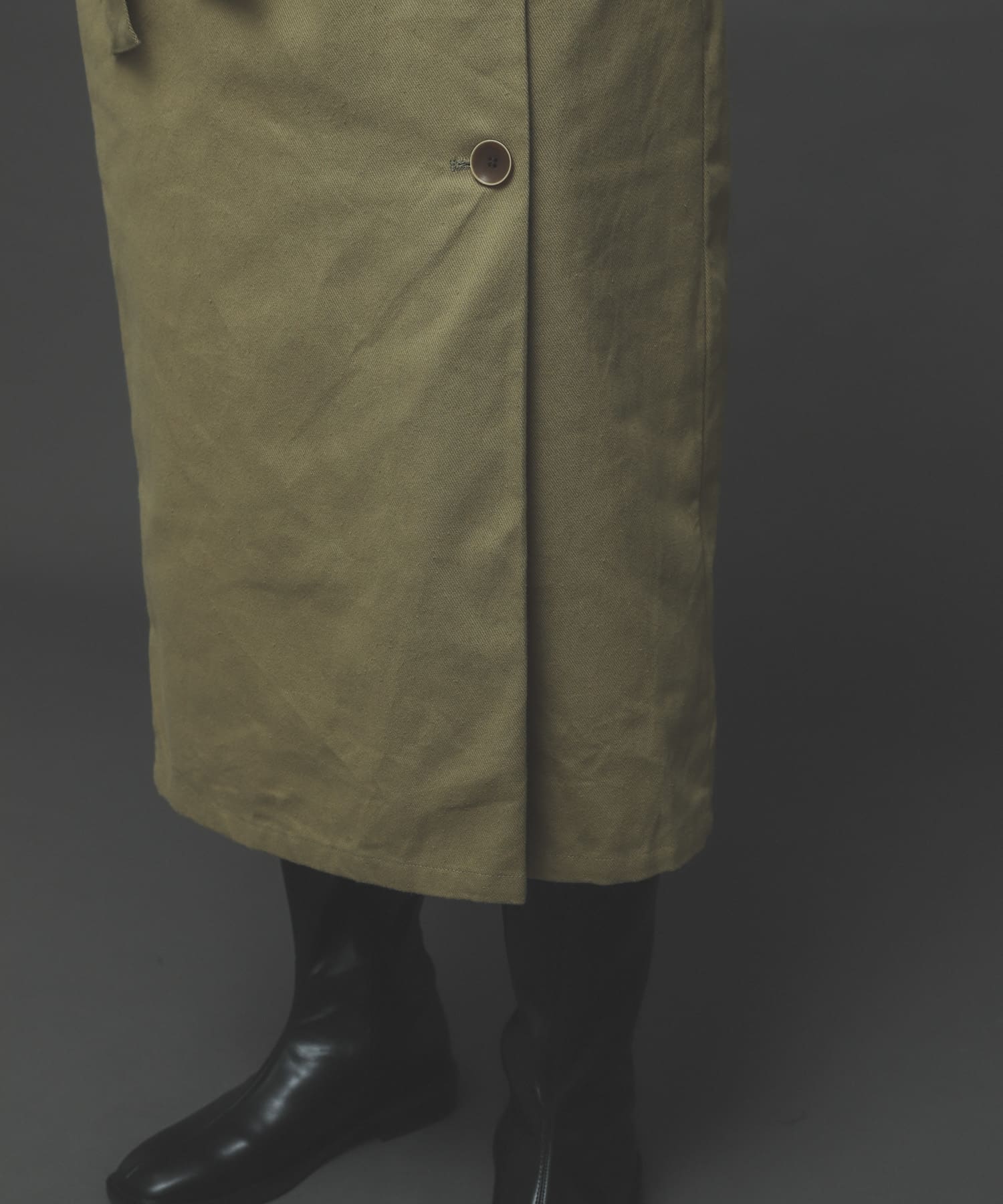ボタンディテールアイラインスカート L.KHAKI S