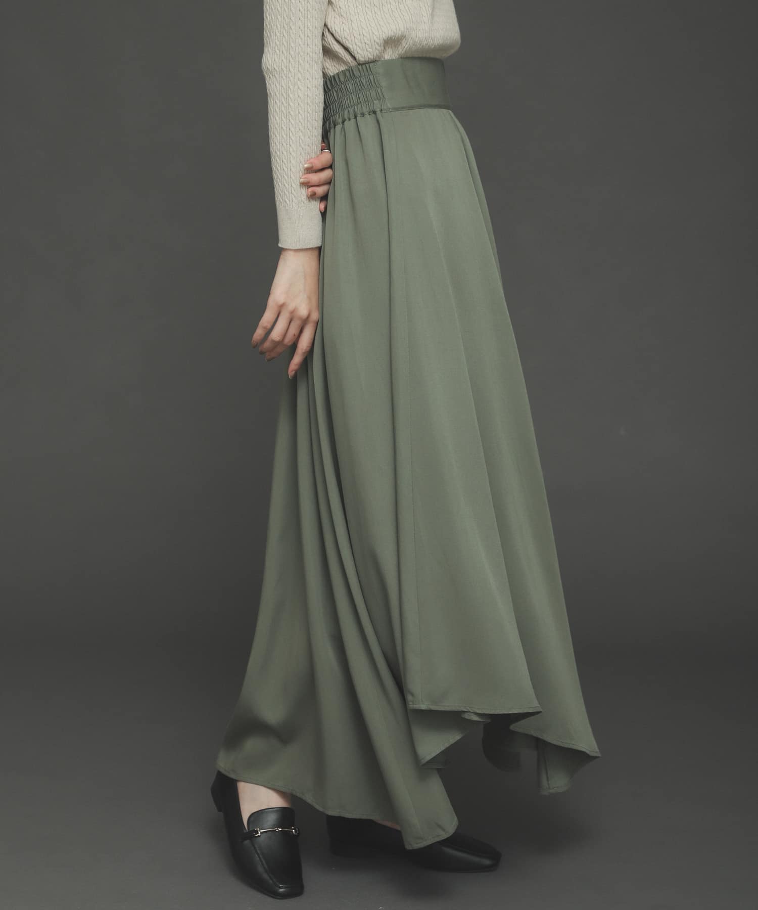 KHAKI