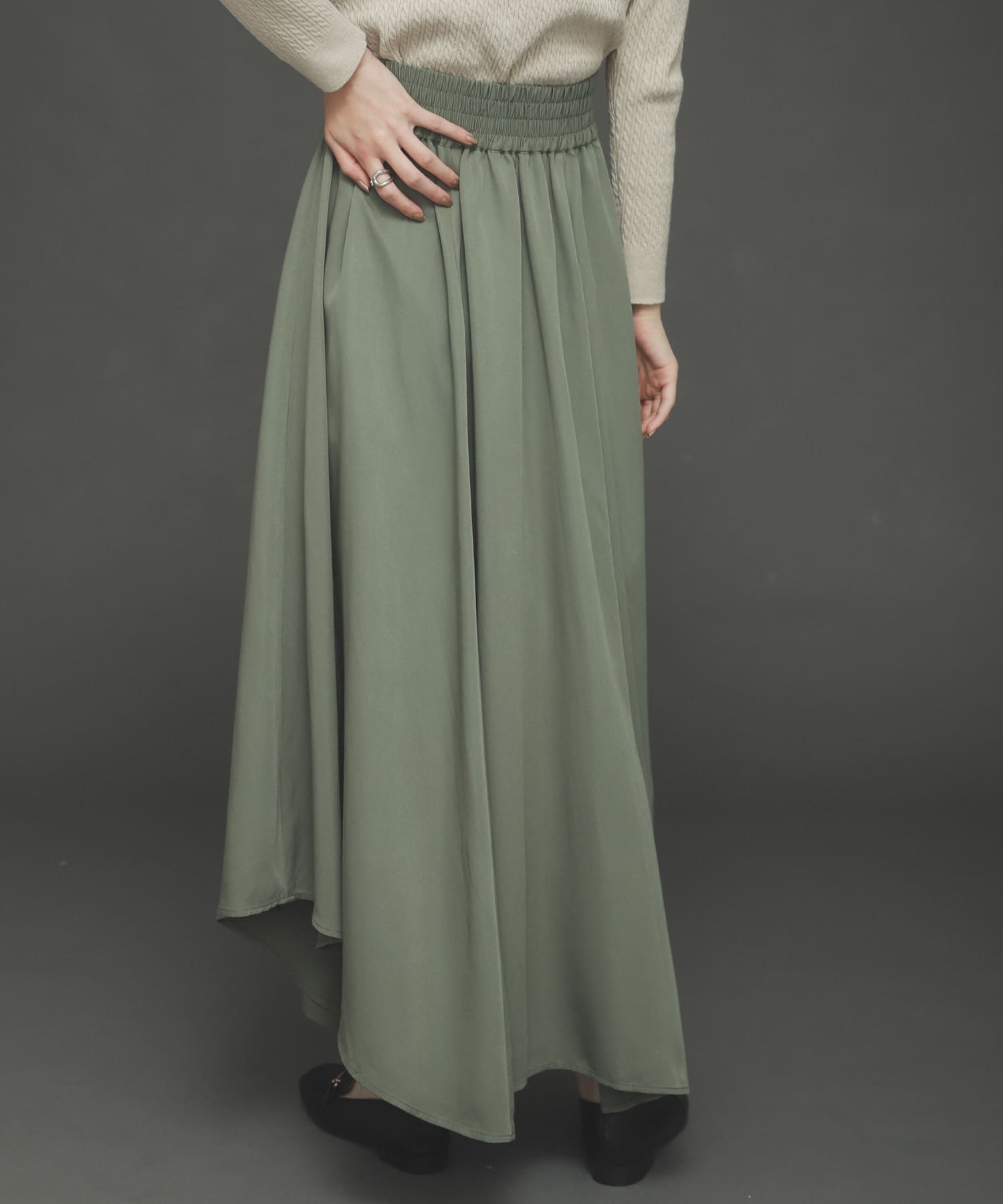 KHAKI