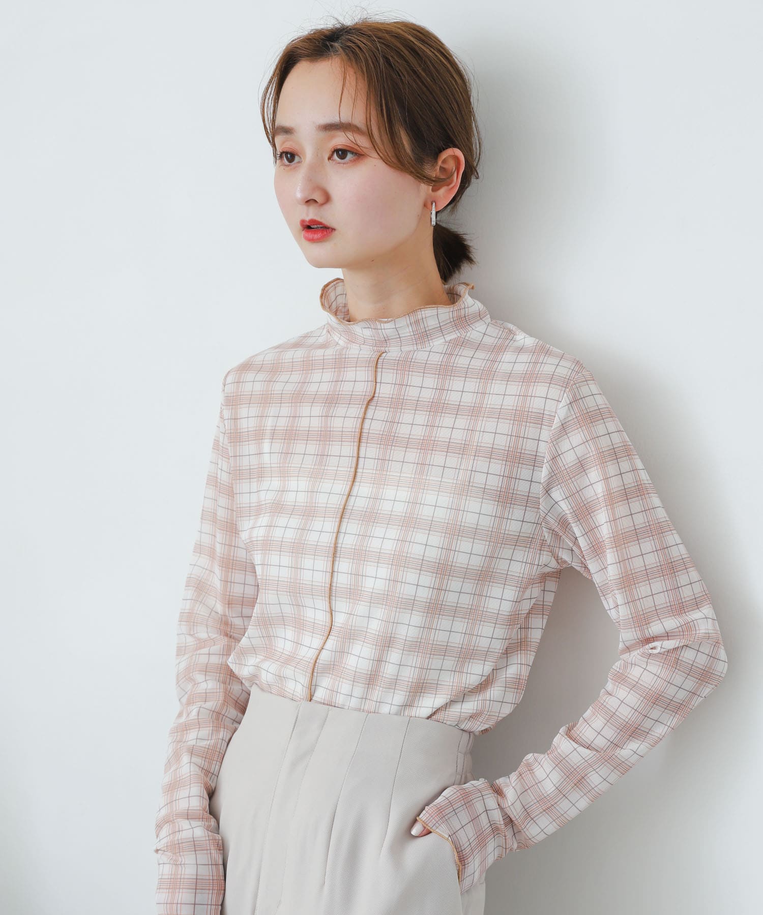 チュールタートルネックトップ WHT×BEG one
