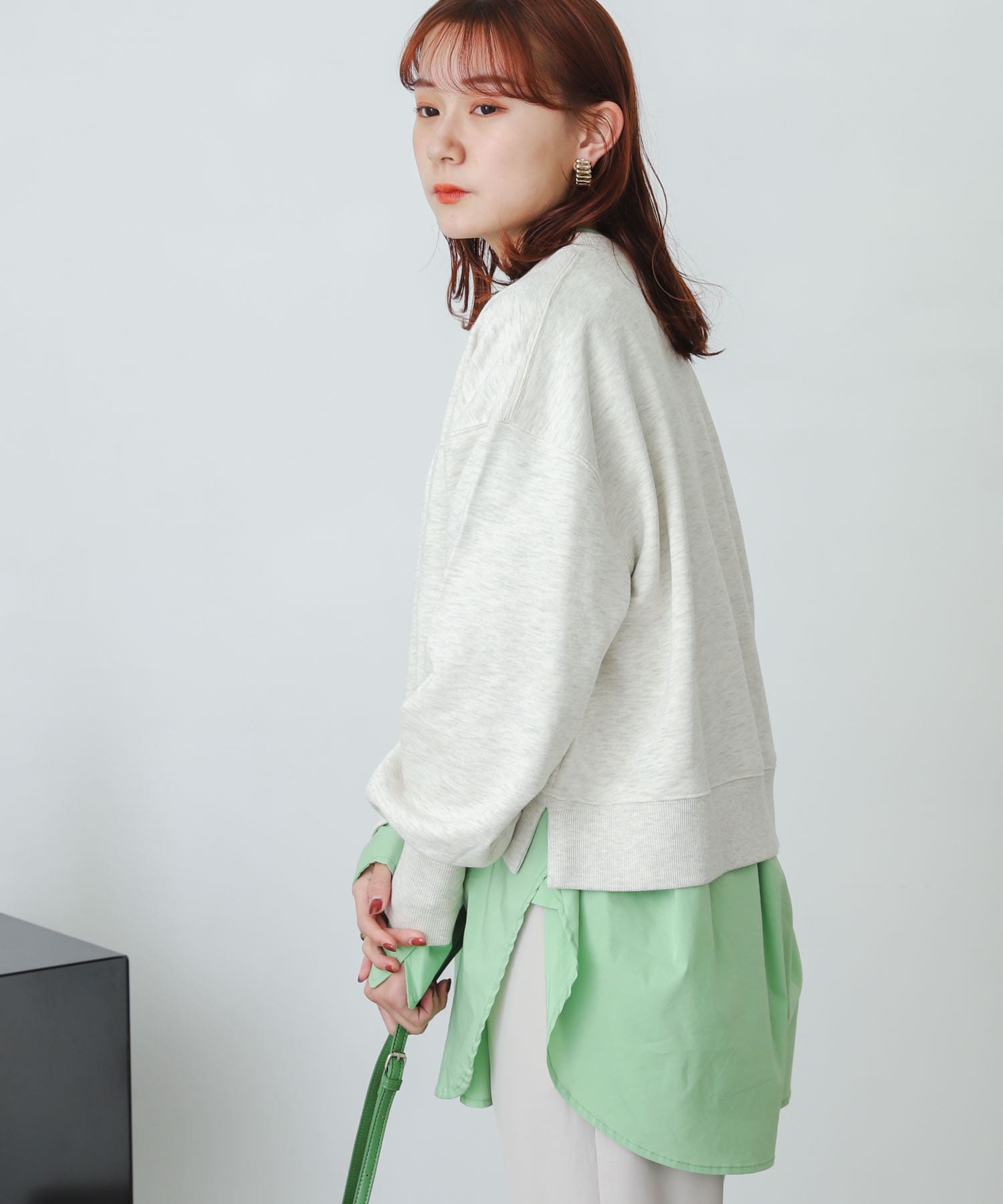 GREEN