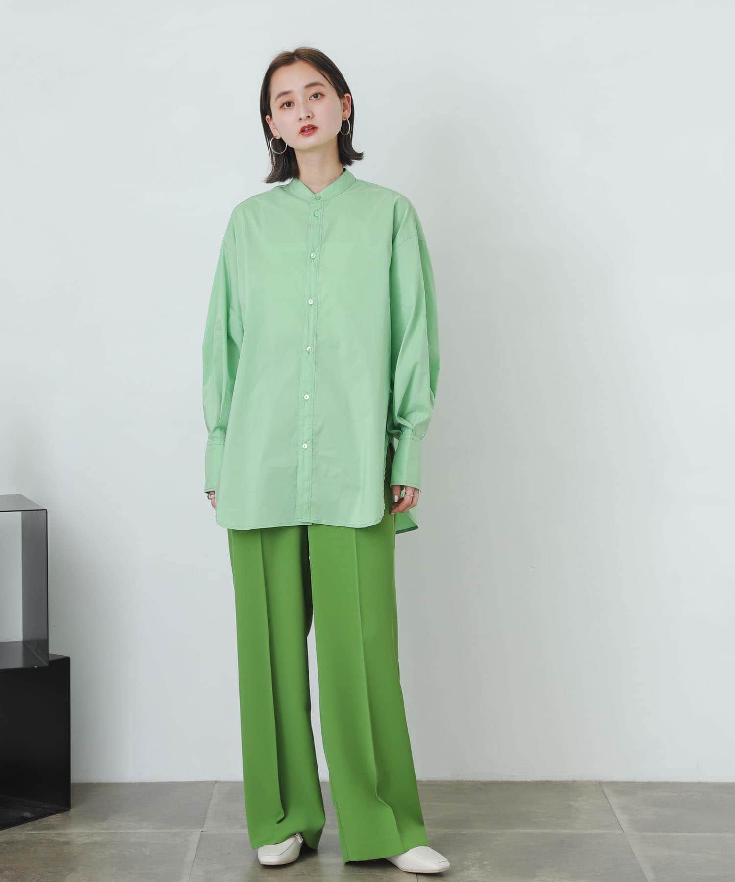 GREEN