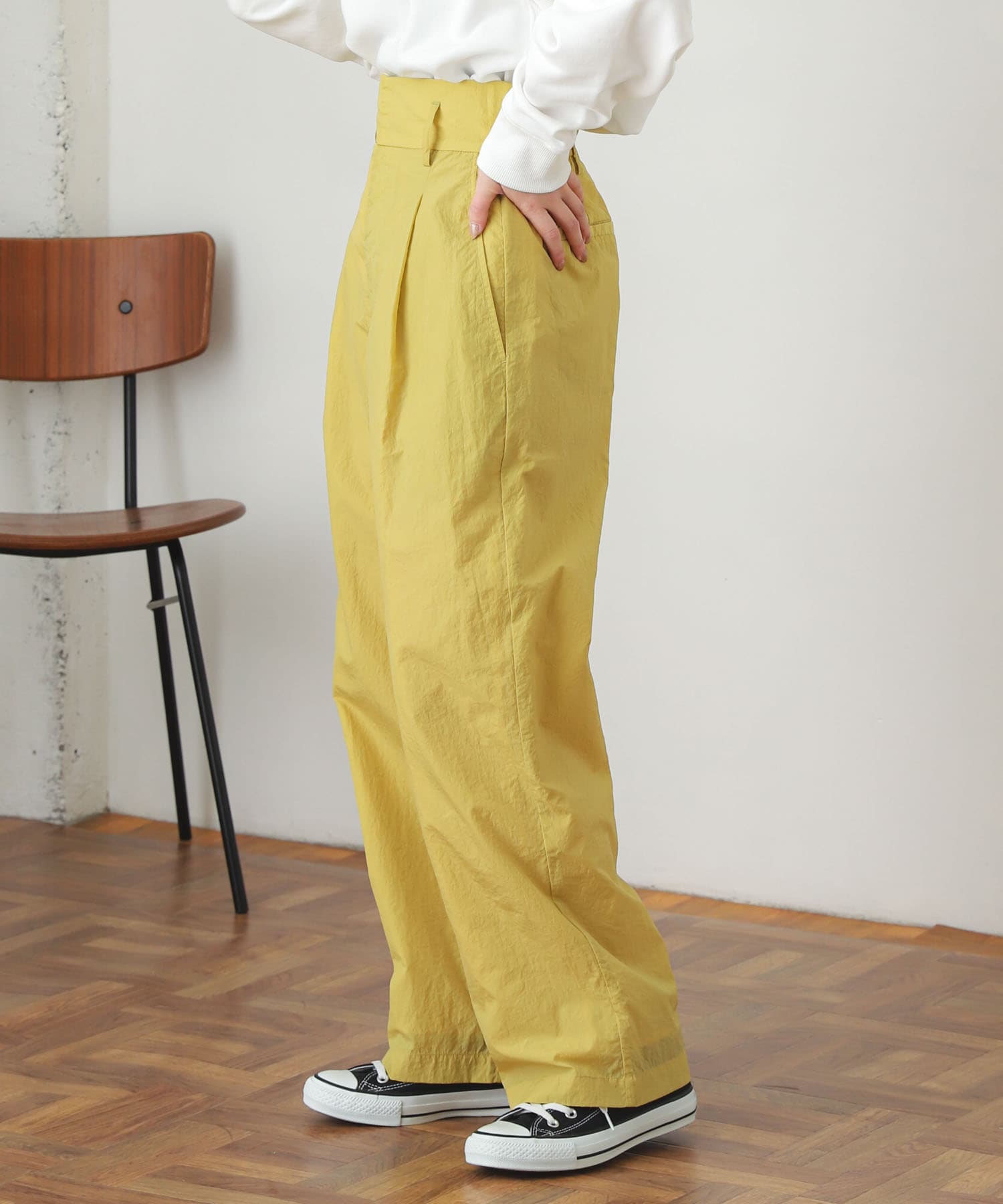 ハイウエストタックパンツ YELLOW M