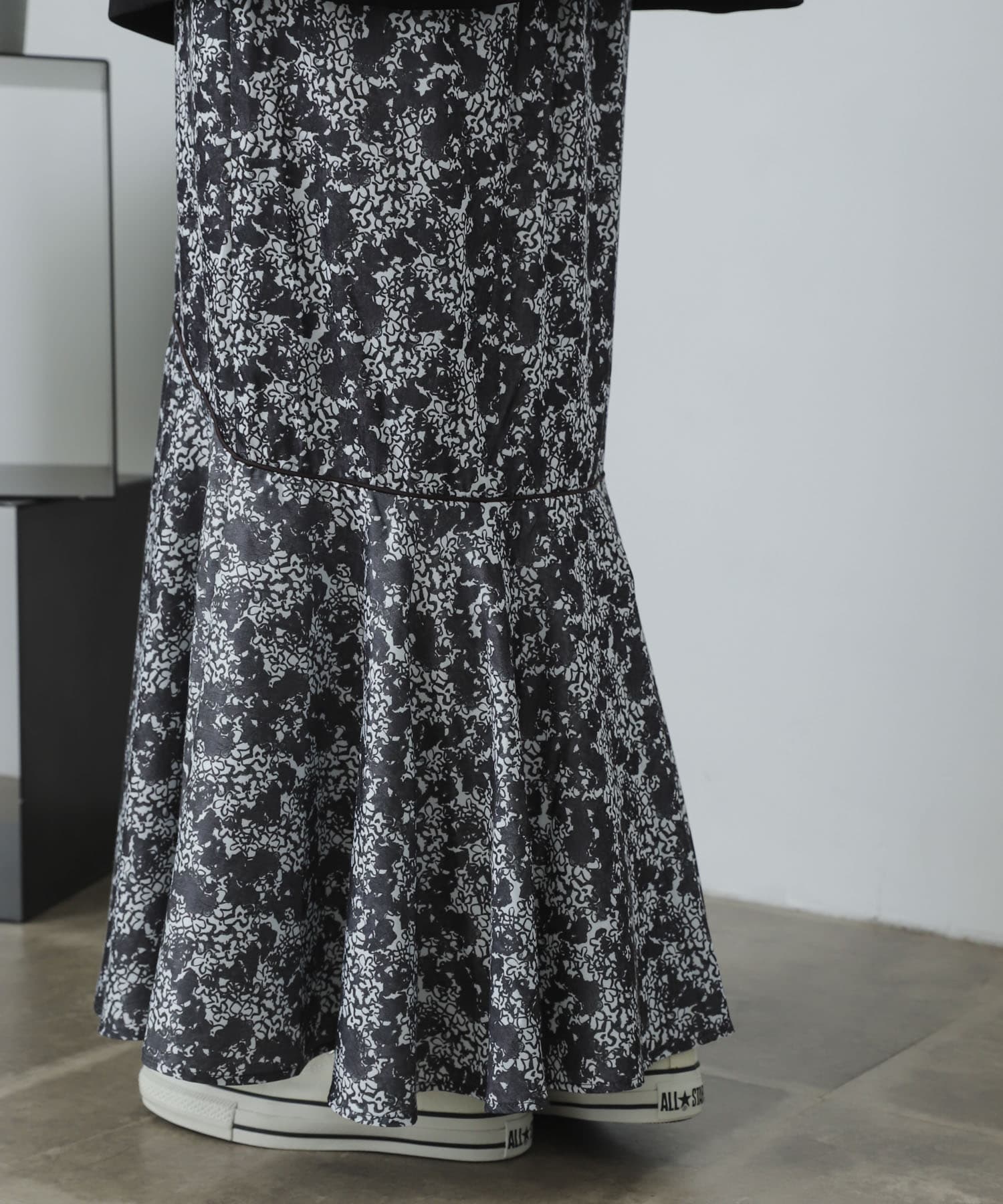 アートフラワーマーメイドスカート BLACK one