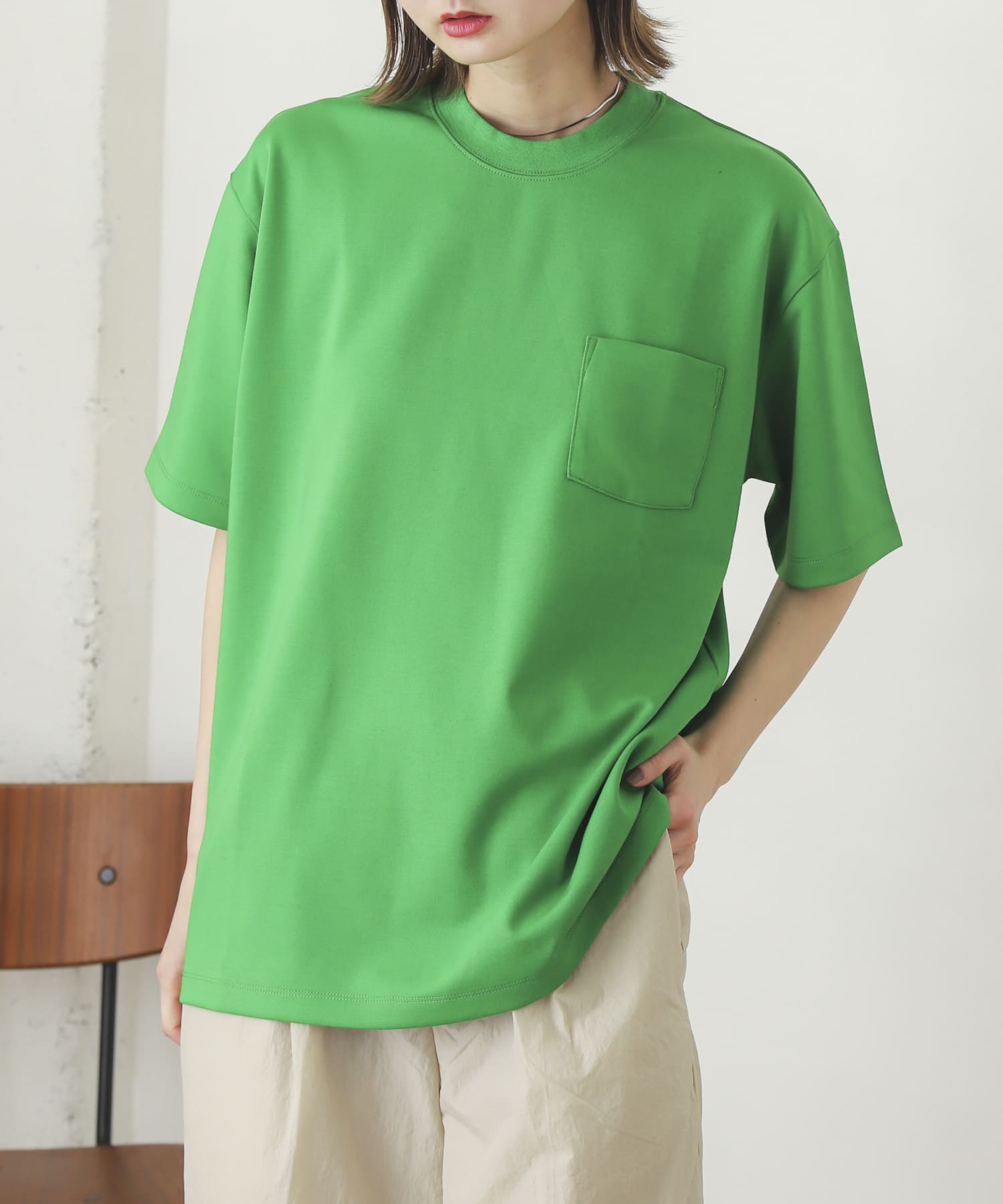 GREEN