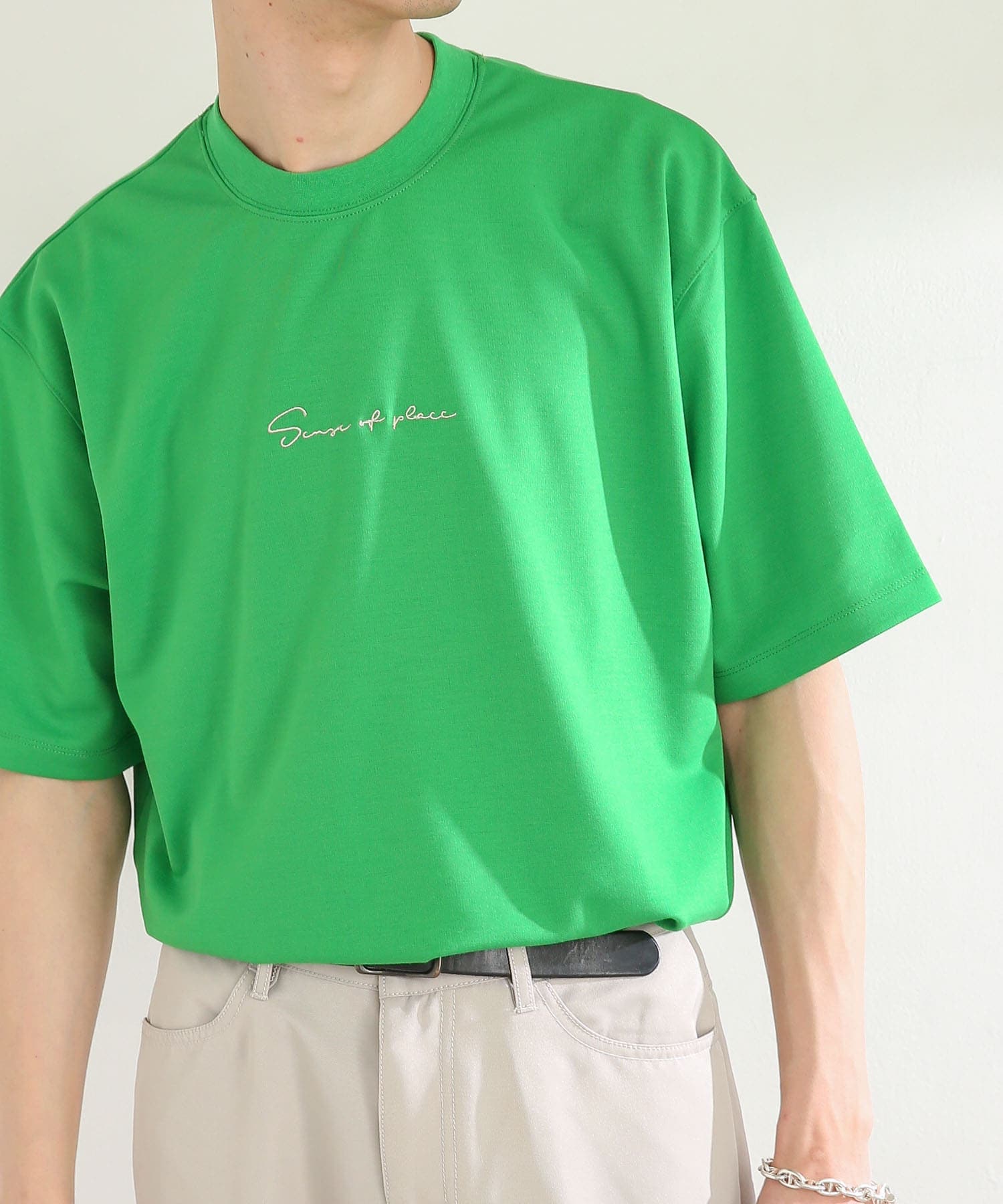 GREEN