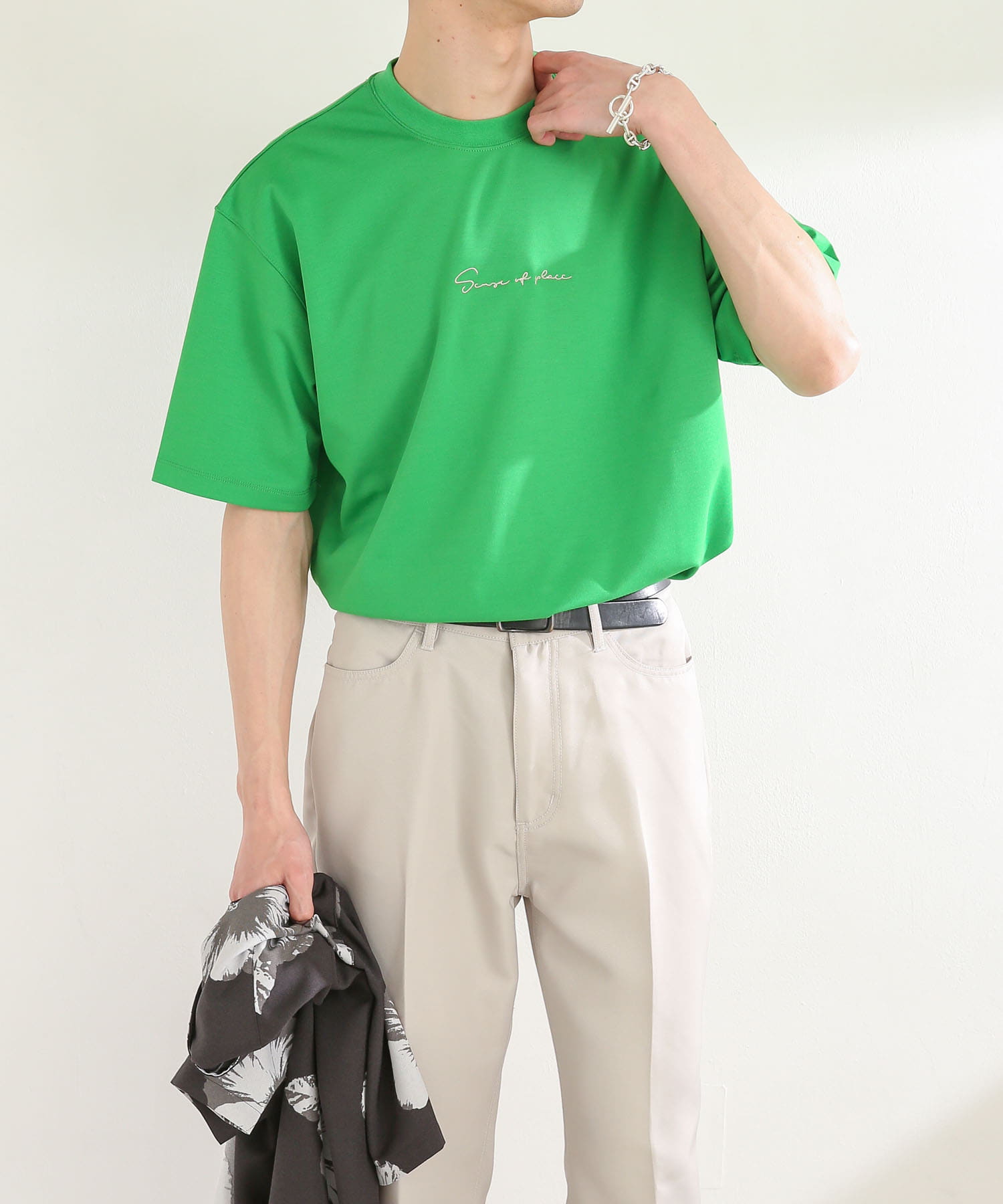 GREEN