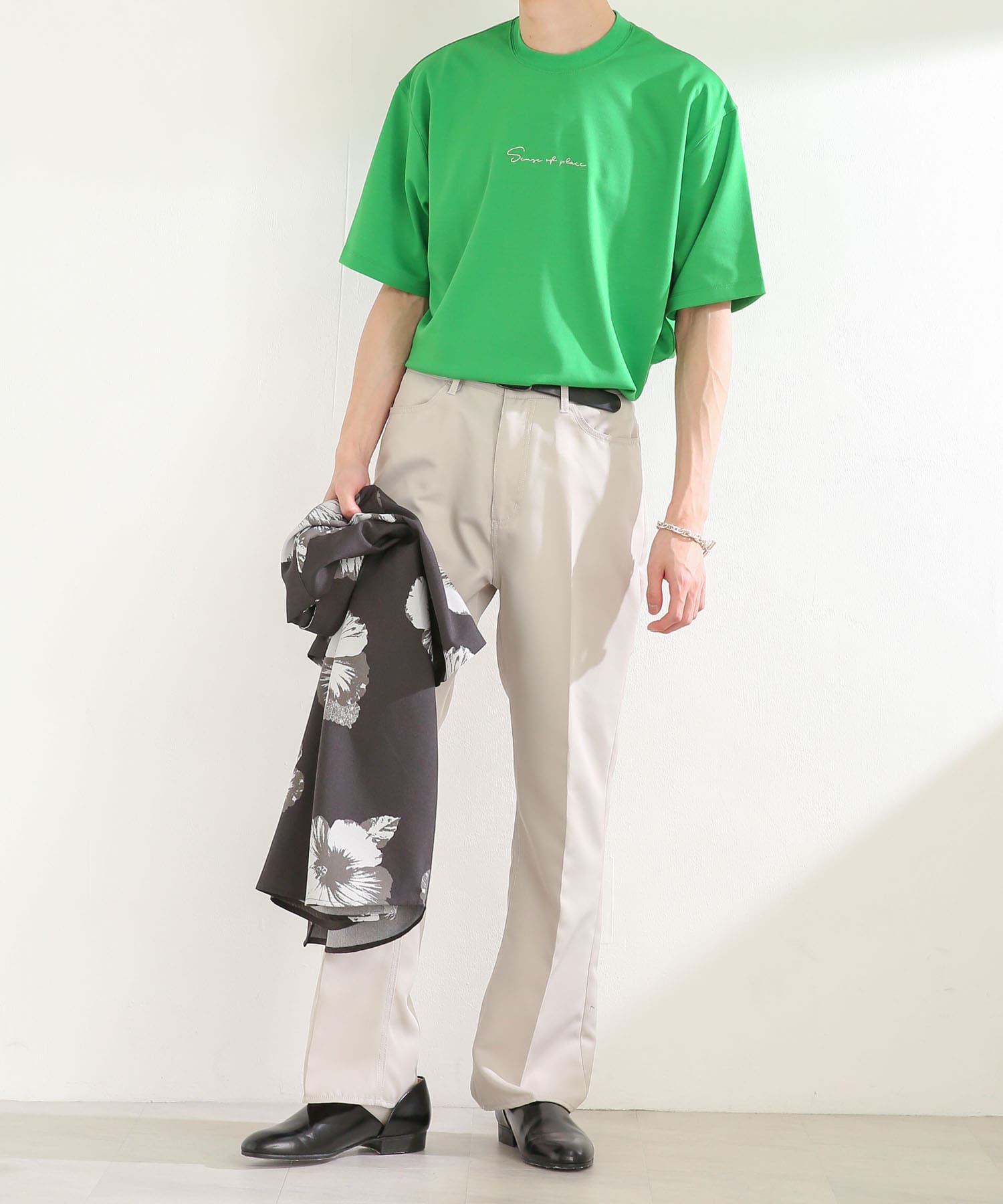 GREEN