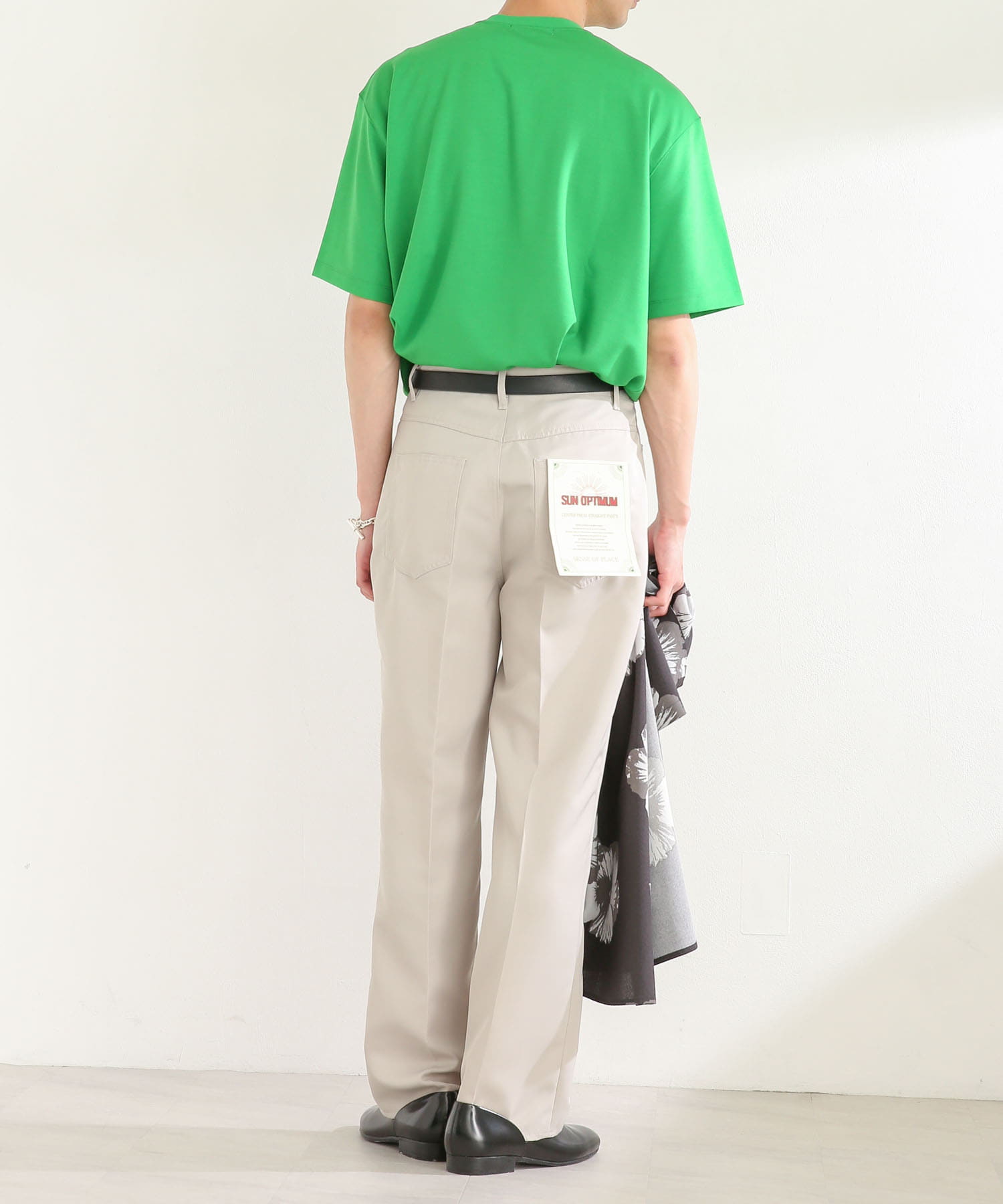 GREEN