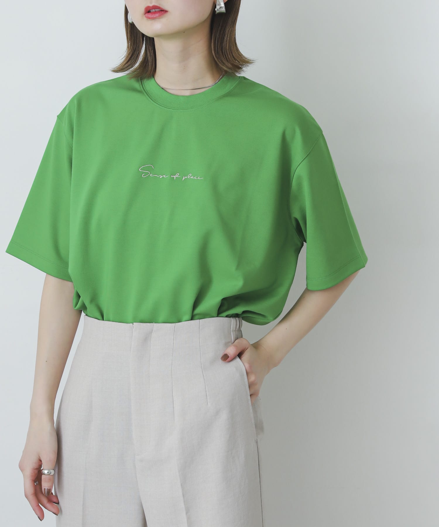 GREEN