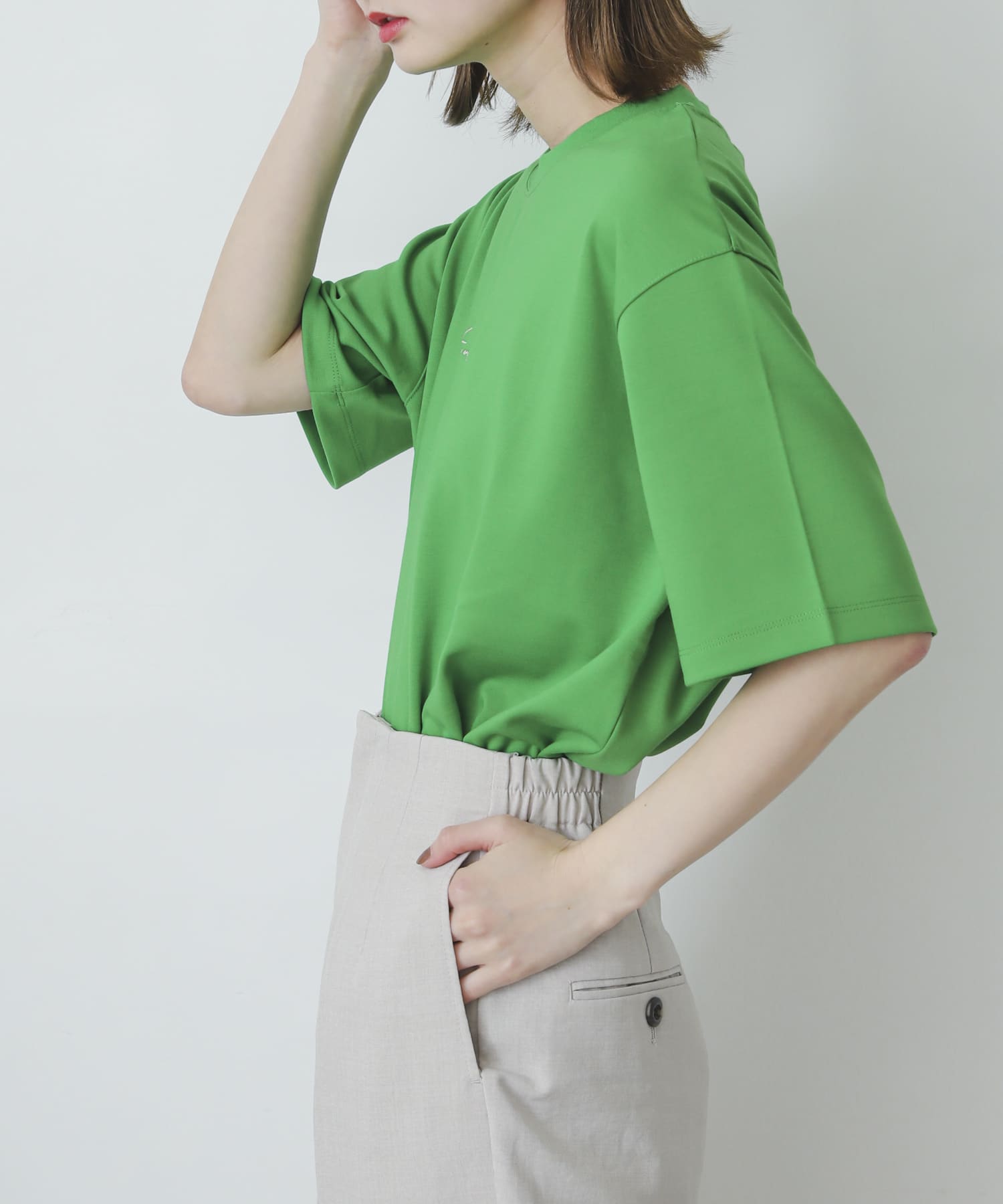 GREEN