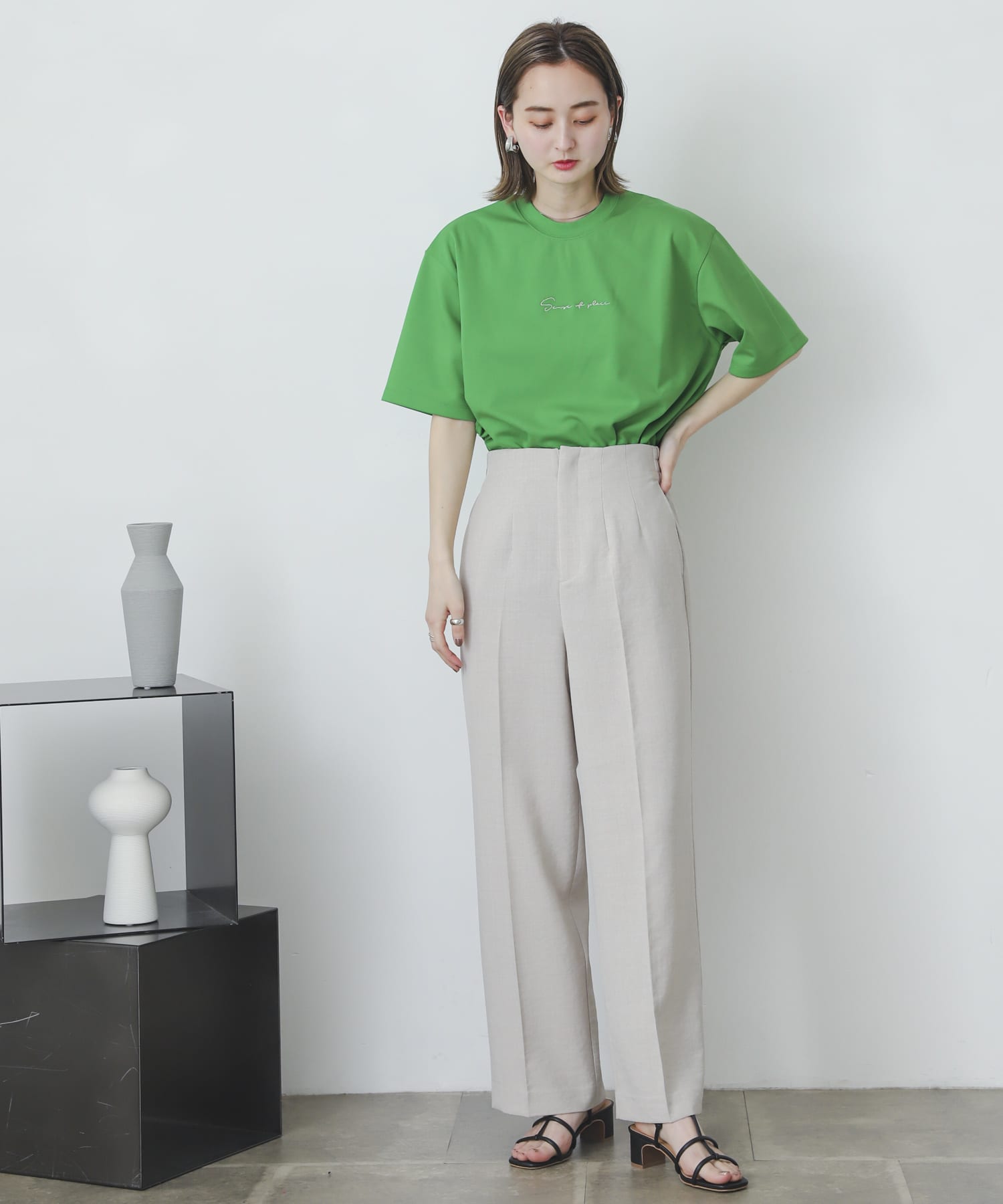 GREEN