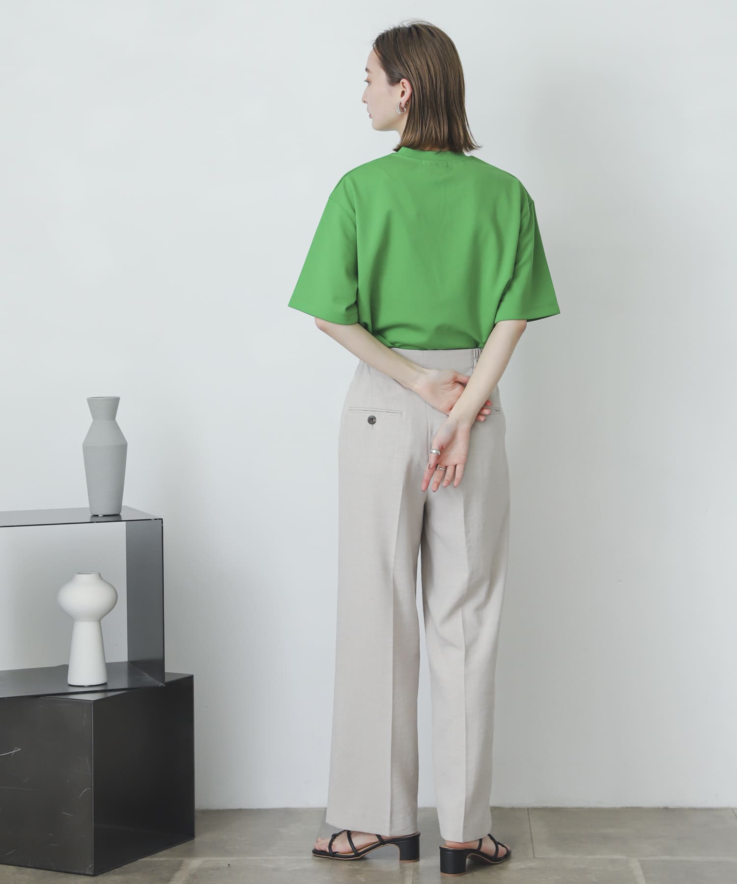 GREEN