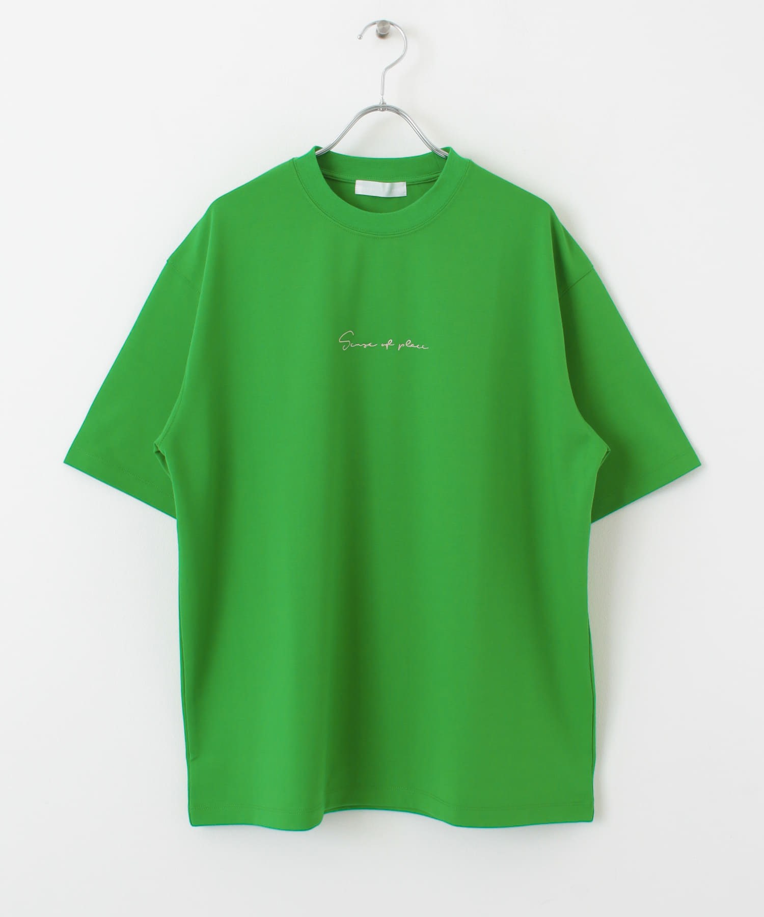 GREEN