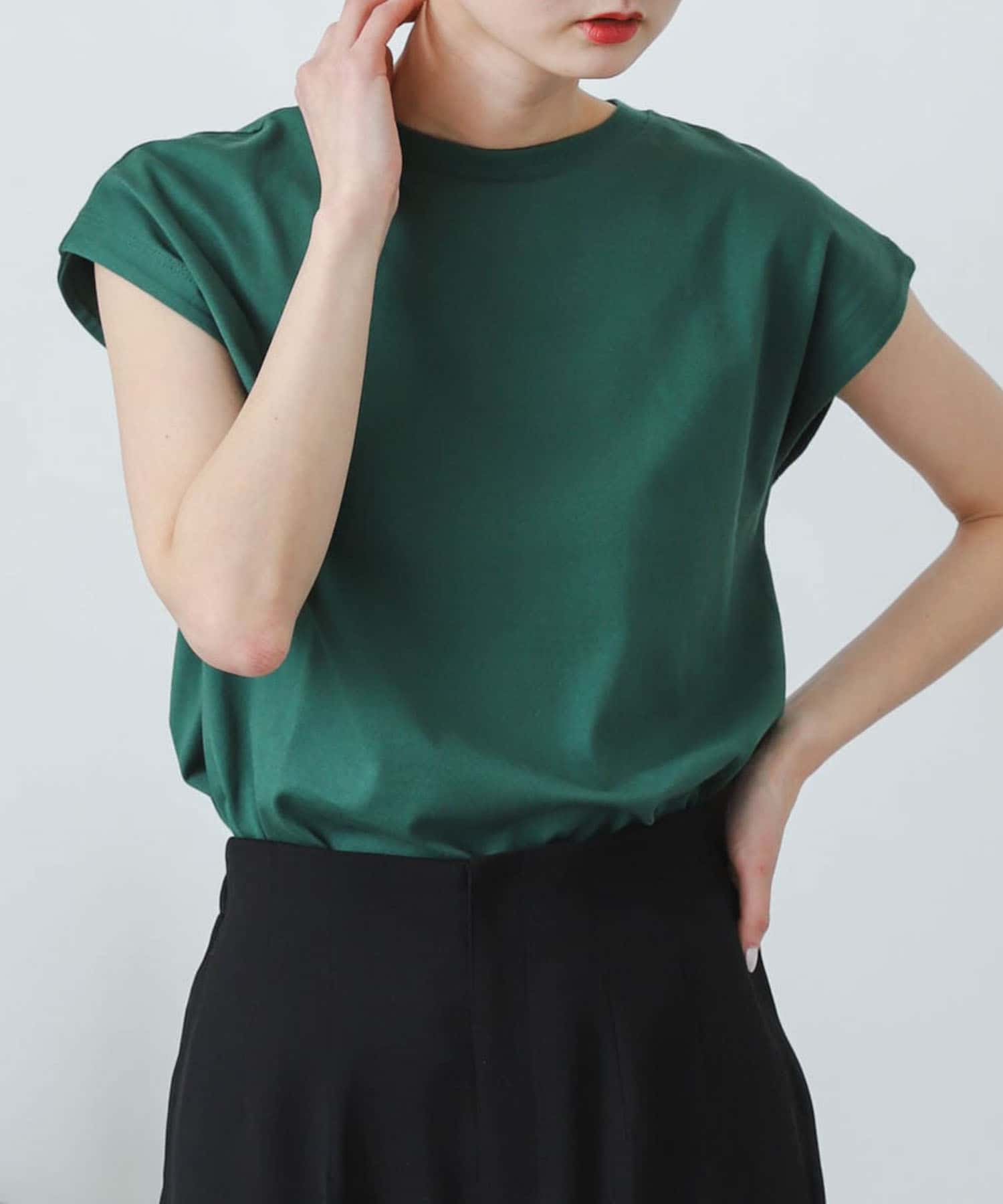 GREEN