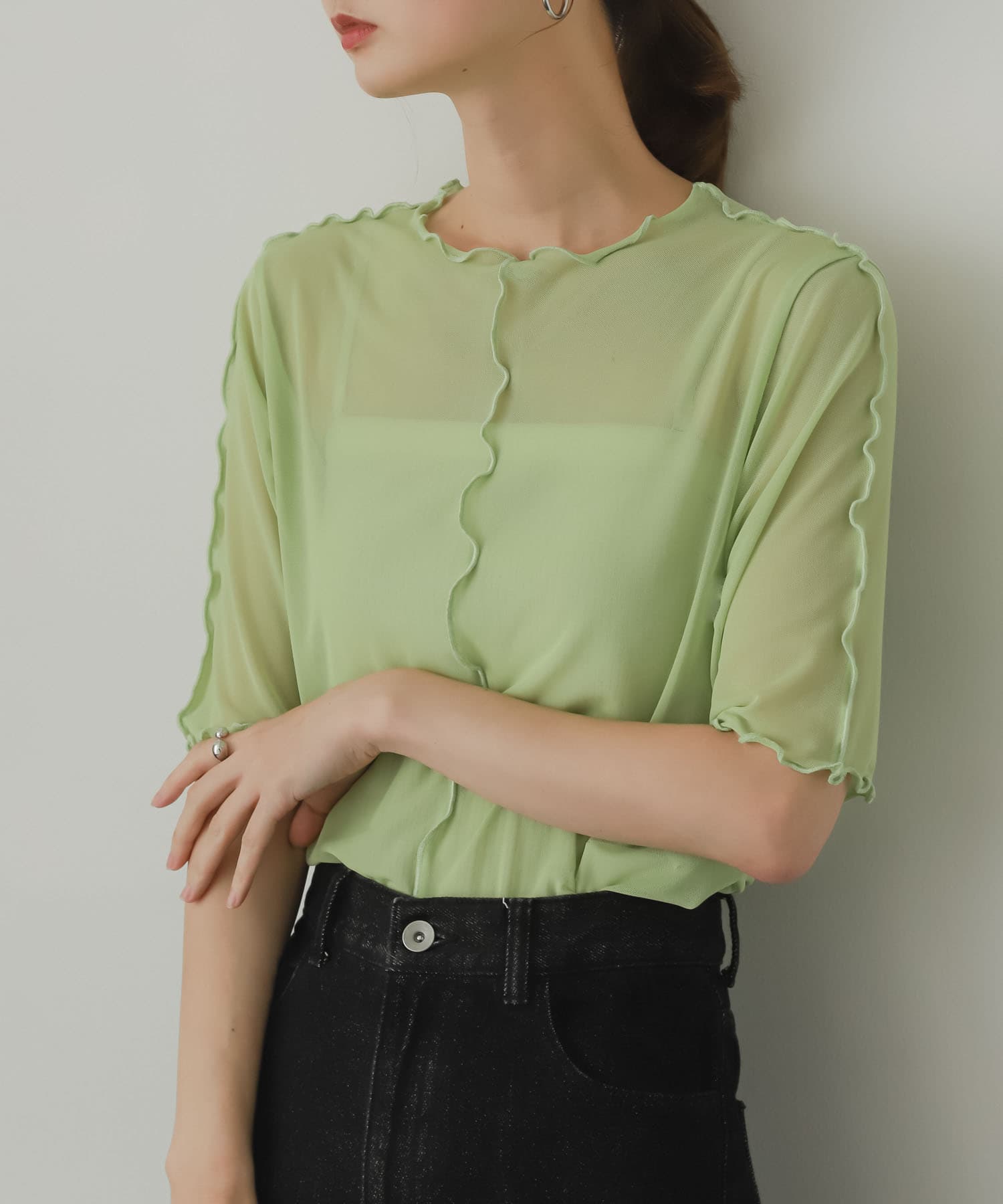 GREEN