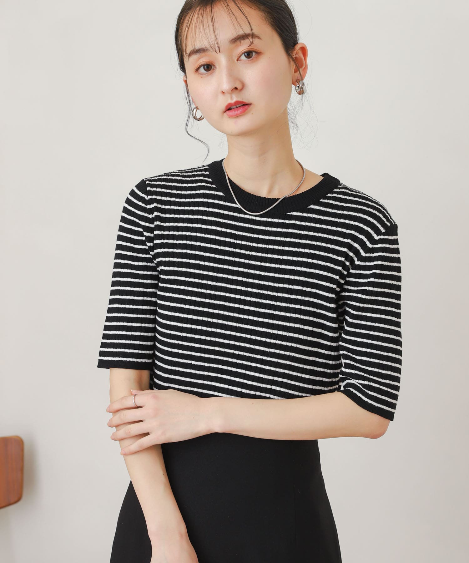 BLK×O.WHT