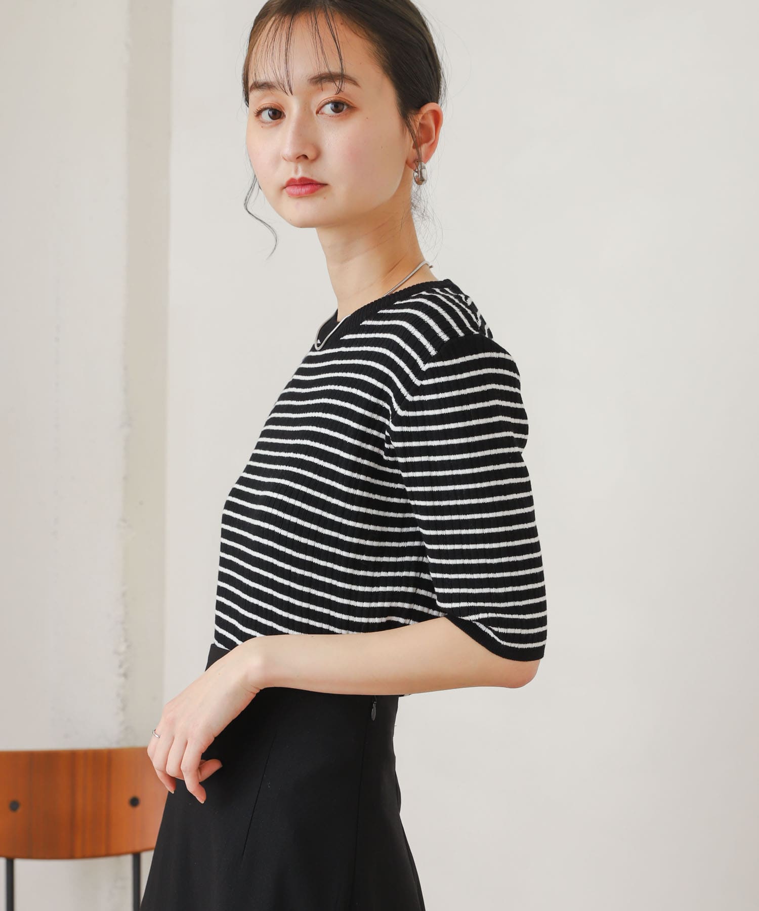 BLK×O.WHT