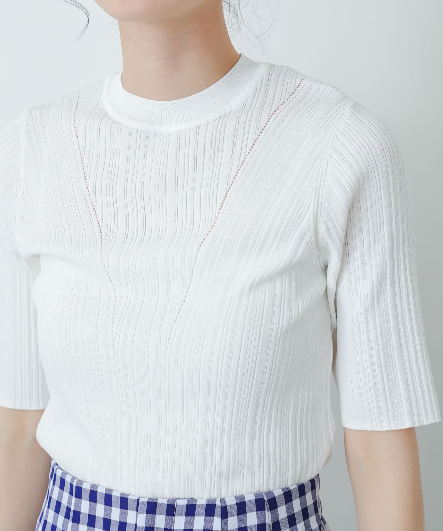 OFF WHITE