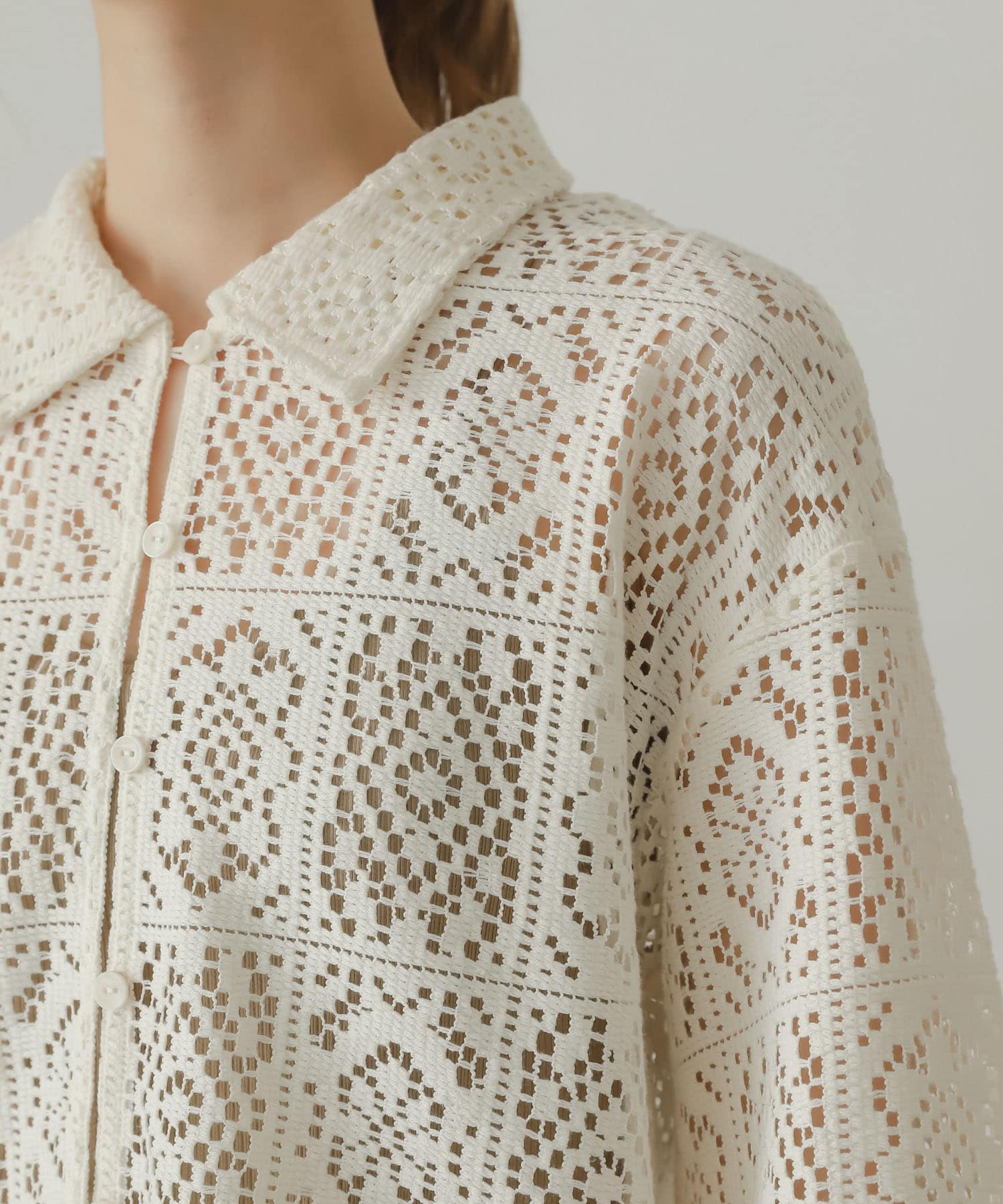 ブロックレースシャツ IVORY one