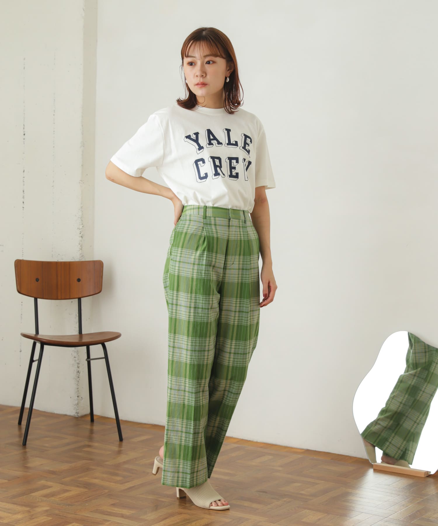 GREEN