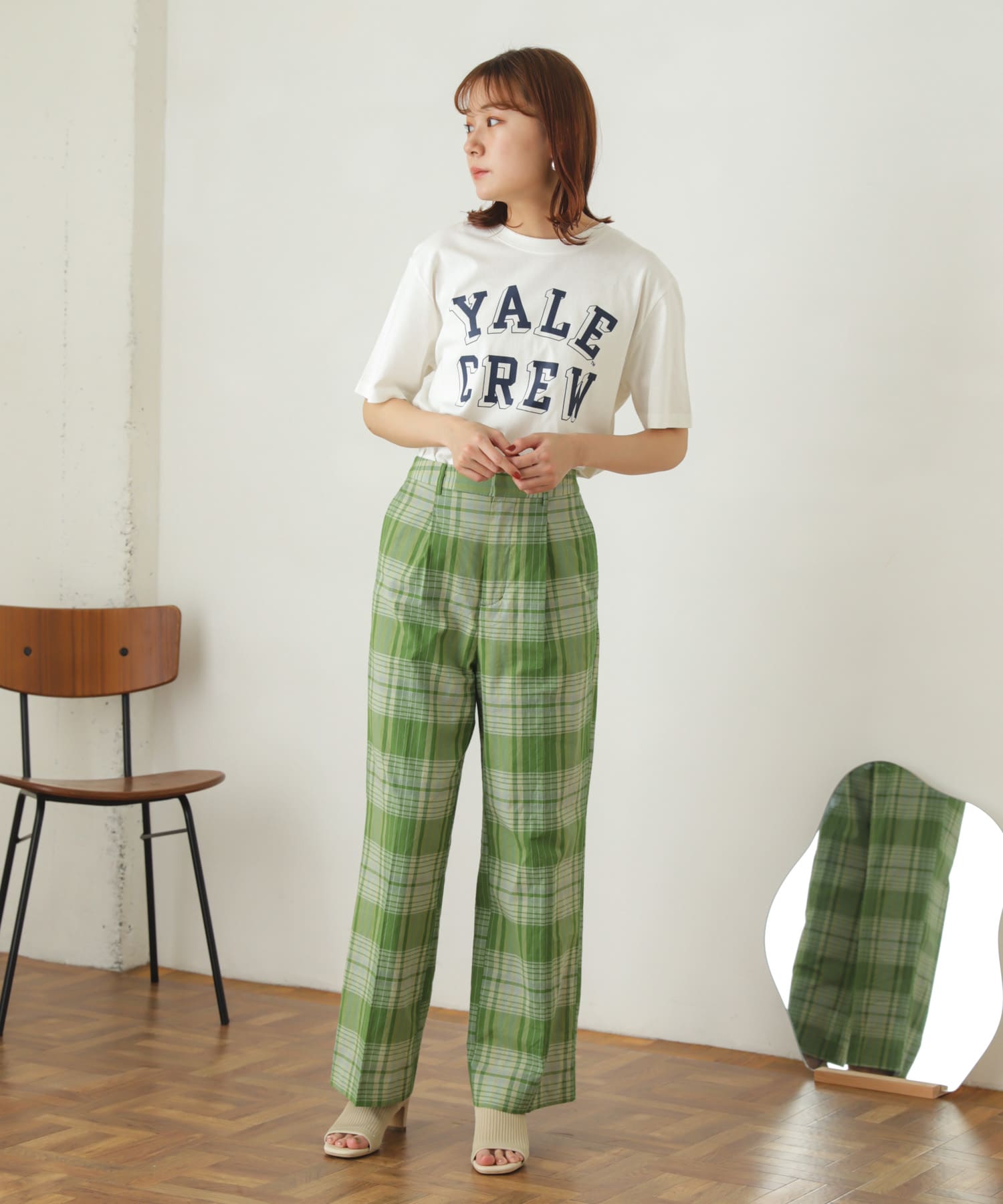 GREEN