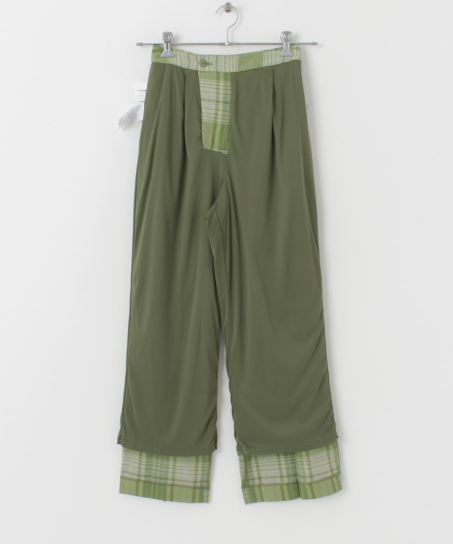 GREEN