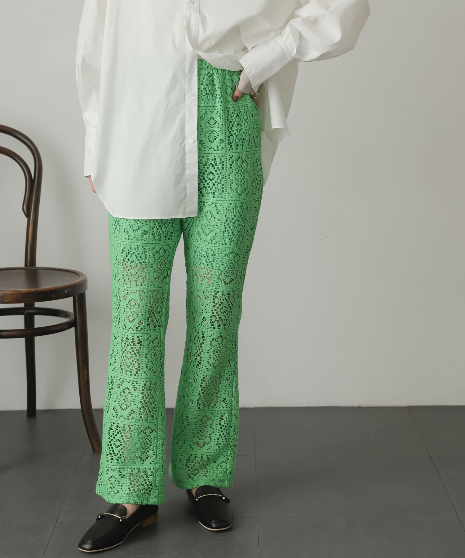 GREEN